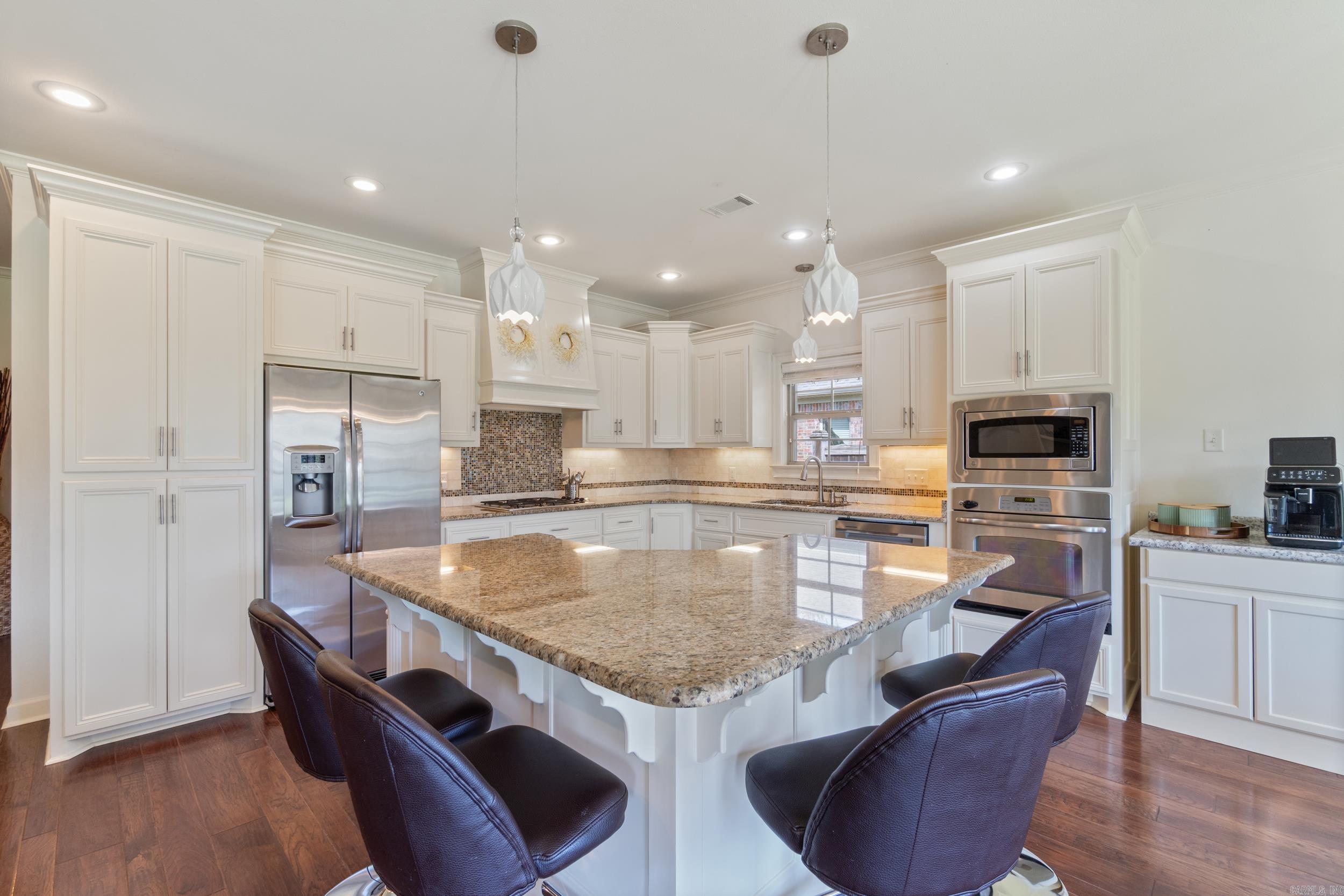 220 CHAPEL CREEK DRIVE