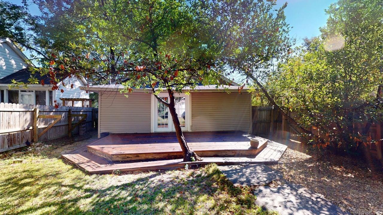 1209 Clifton Street