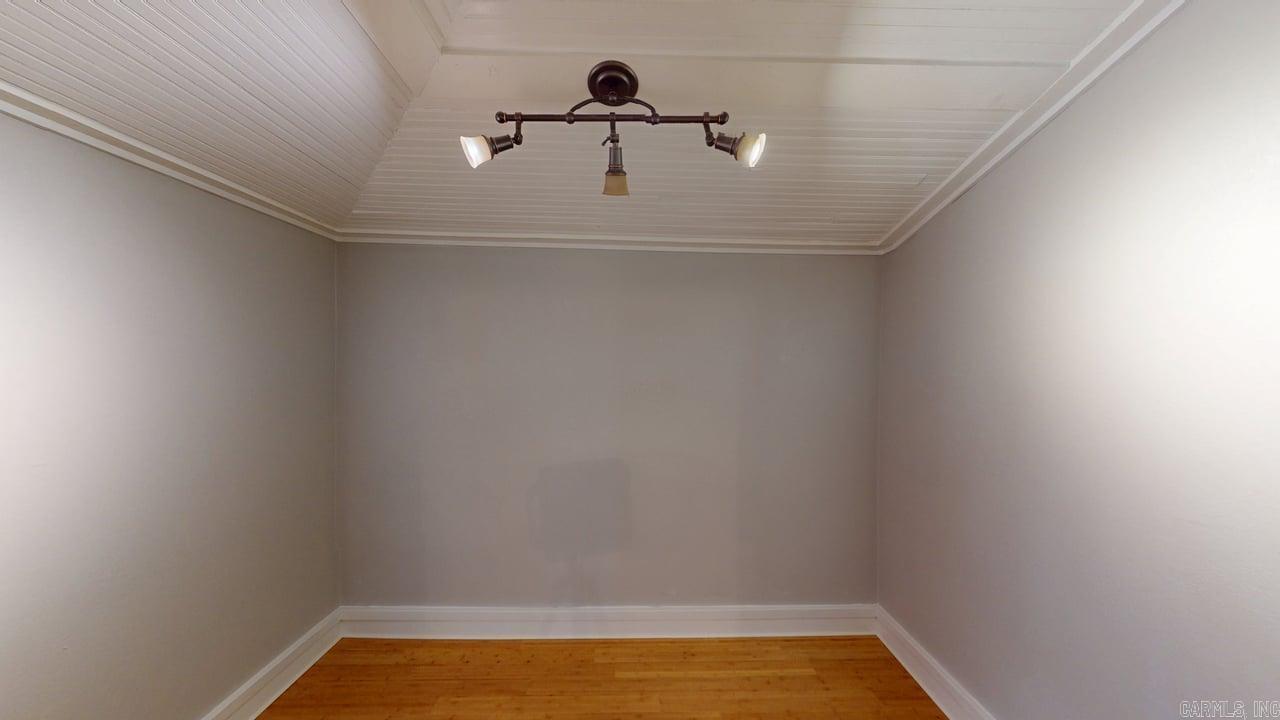 1209 Clifton Street