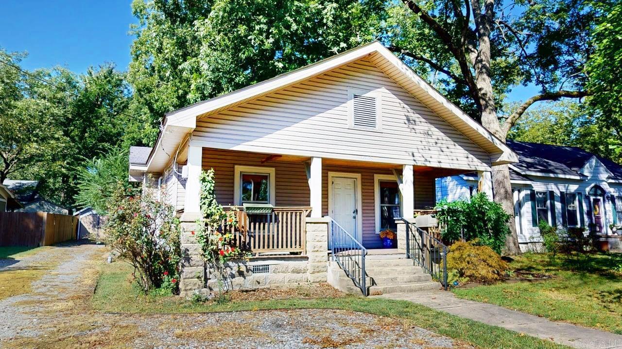 1209 Clifton Street