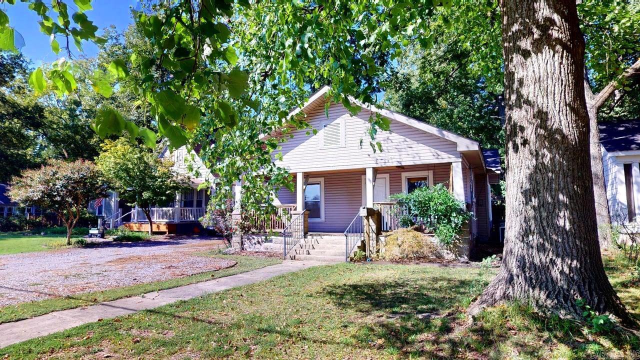 1209 Clifton Street