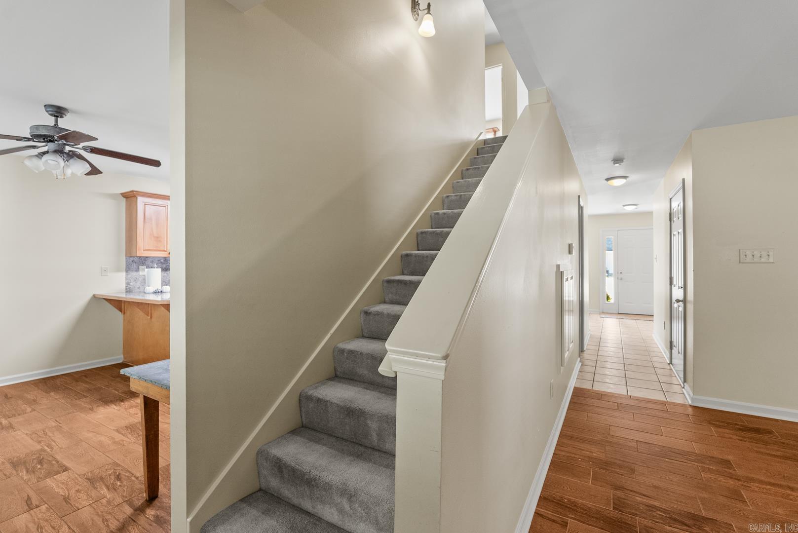 1023 Red Oak Circle