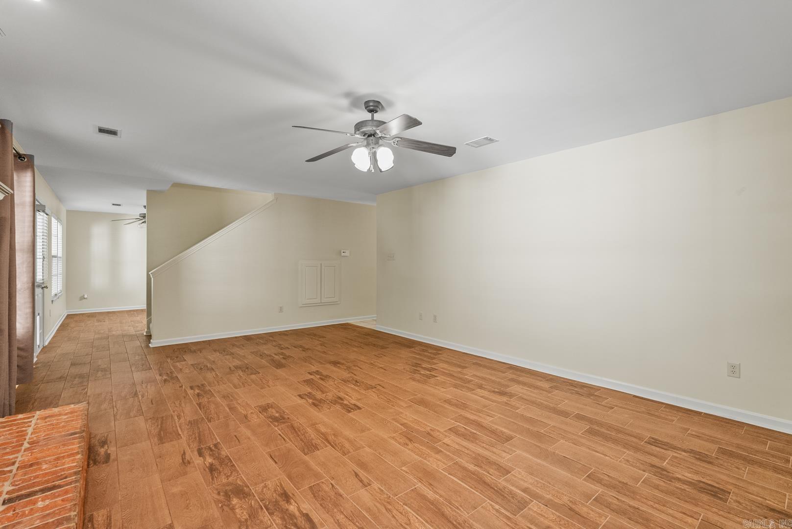 1023 Red Oak Circle