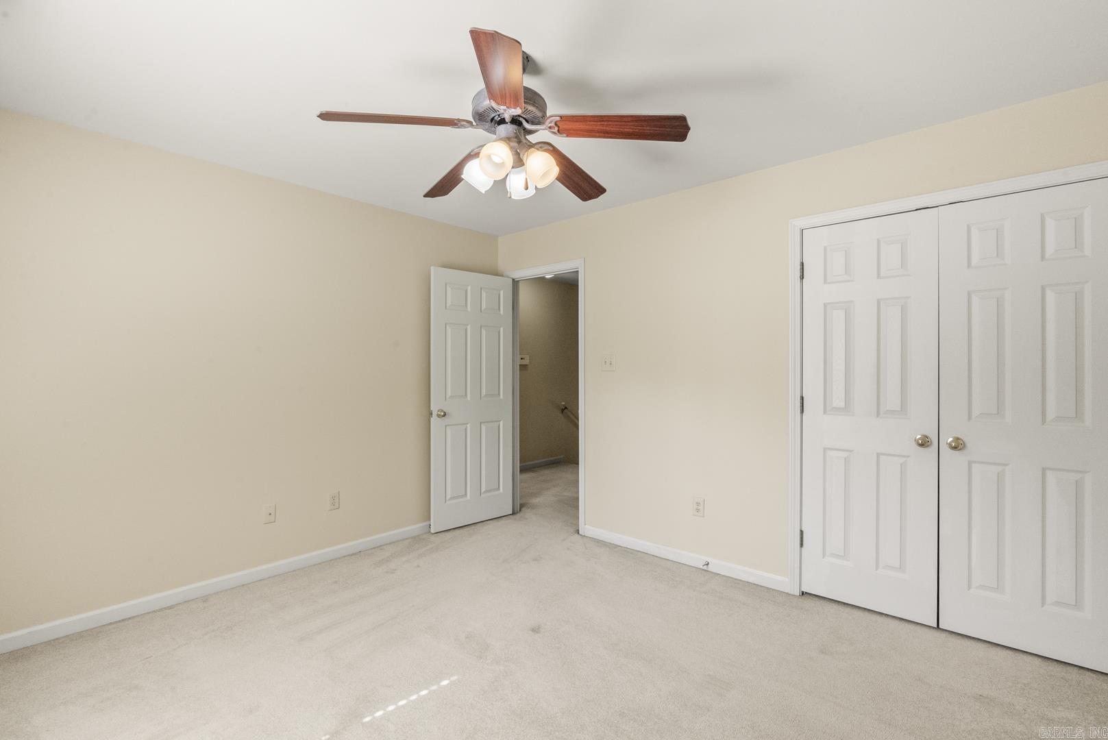 1023 Red Oak Circle