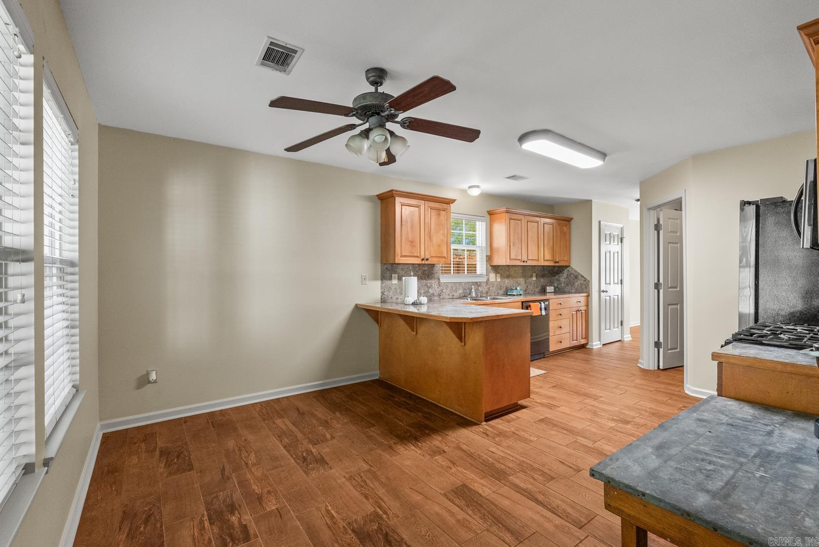 1023 Red Oak Circle