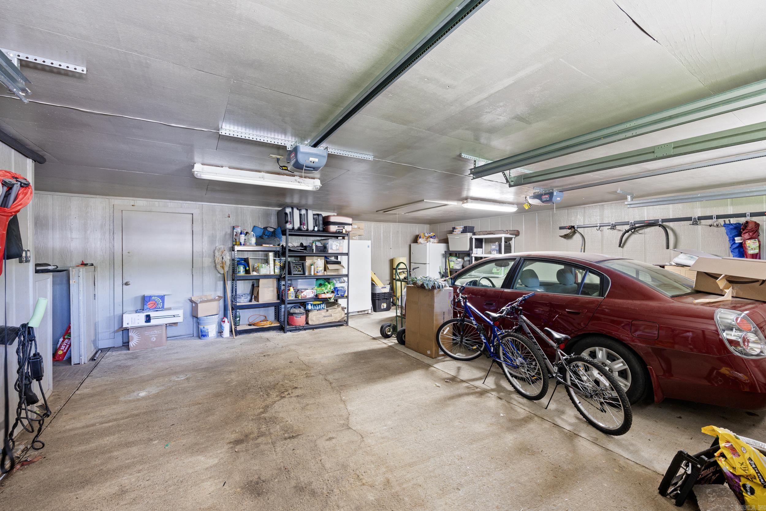 806 Avenue 8 SE