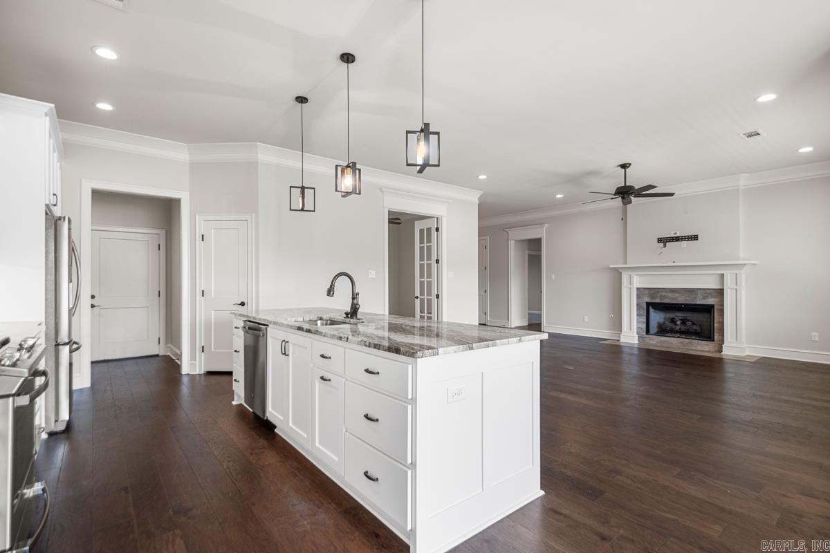 9717 Oak Forest Lane