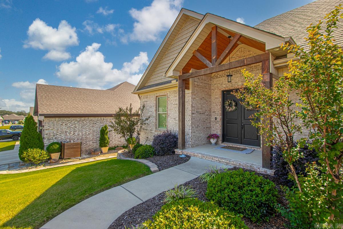 9717 Oak Forest Lane