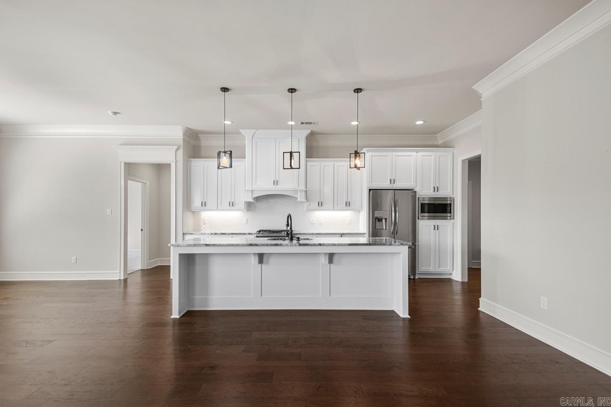 9717 Oak Forest Lane