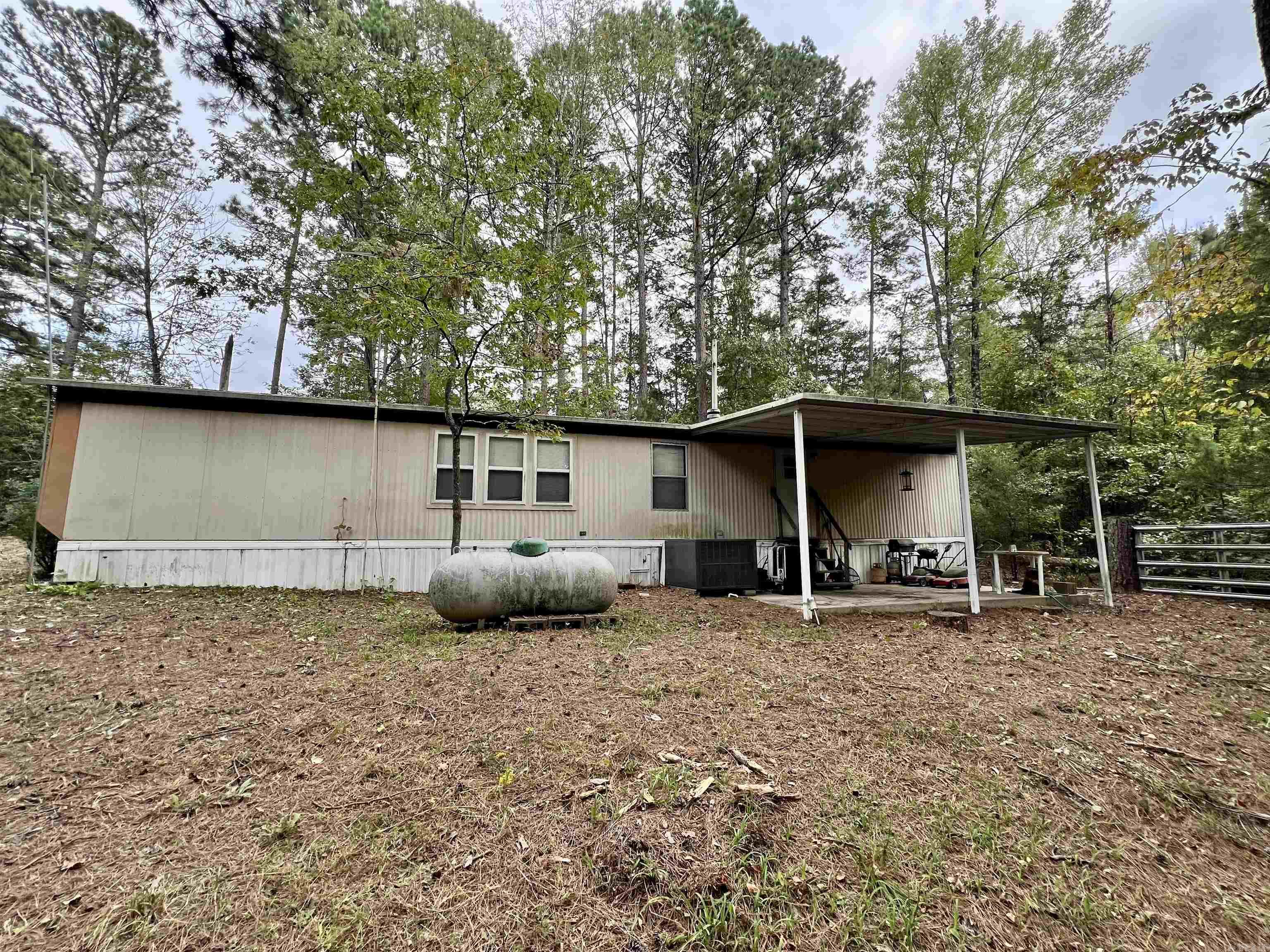 830 Fox Chase