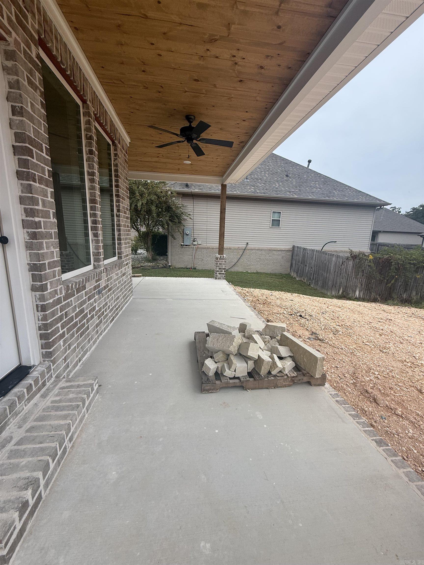 1600 Canyon Maple Cove