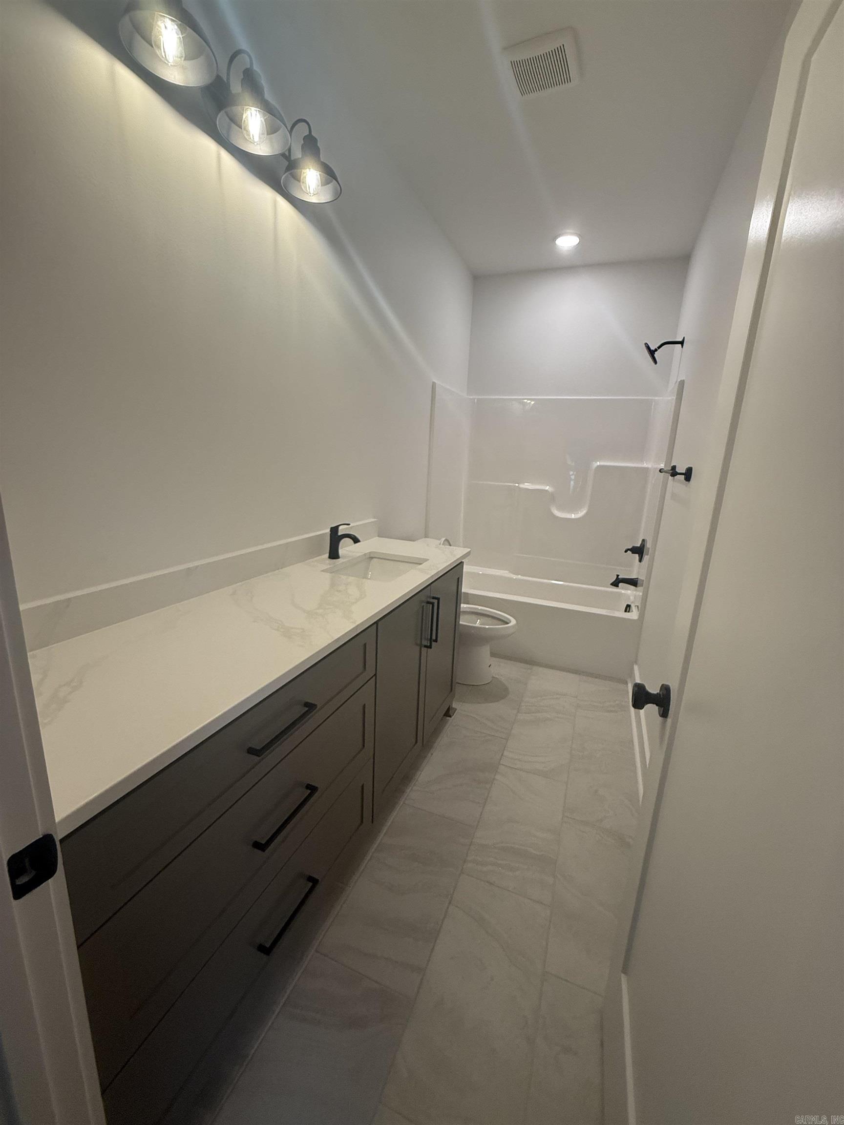 1600 Canyon Maple Cove