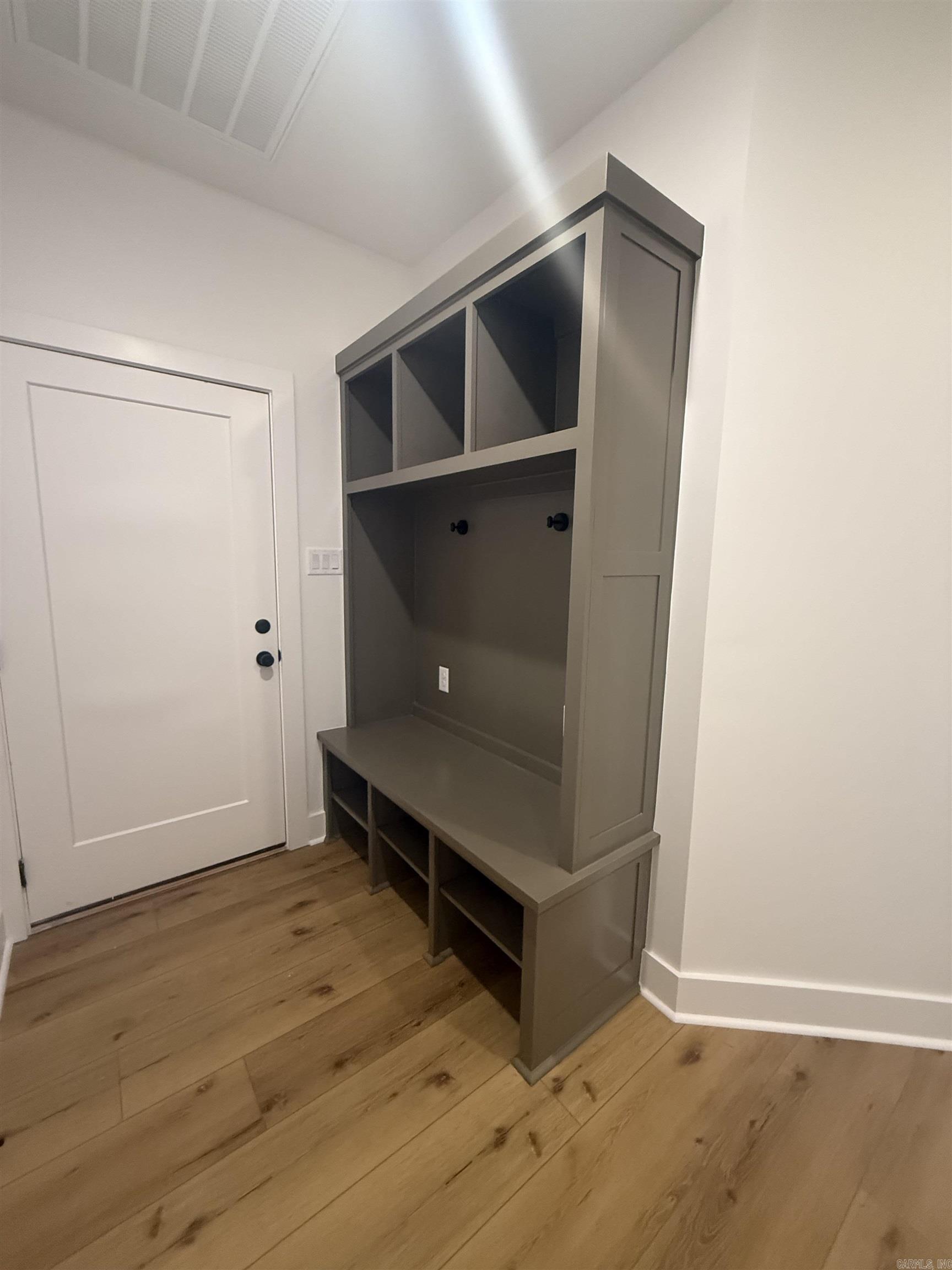 1600 Canyon Maple Cove