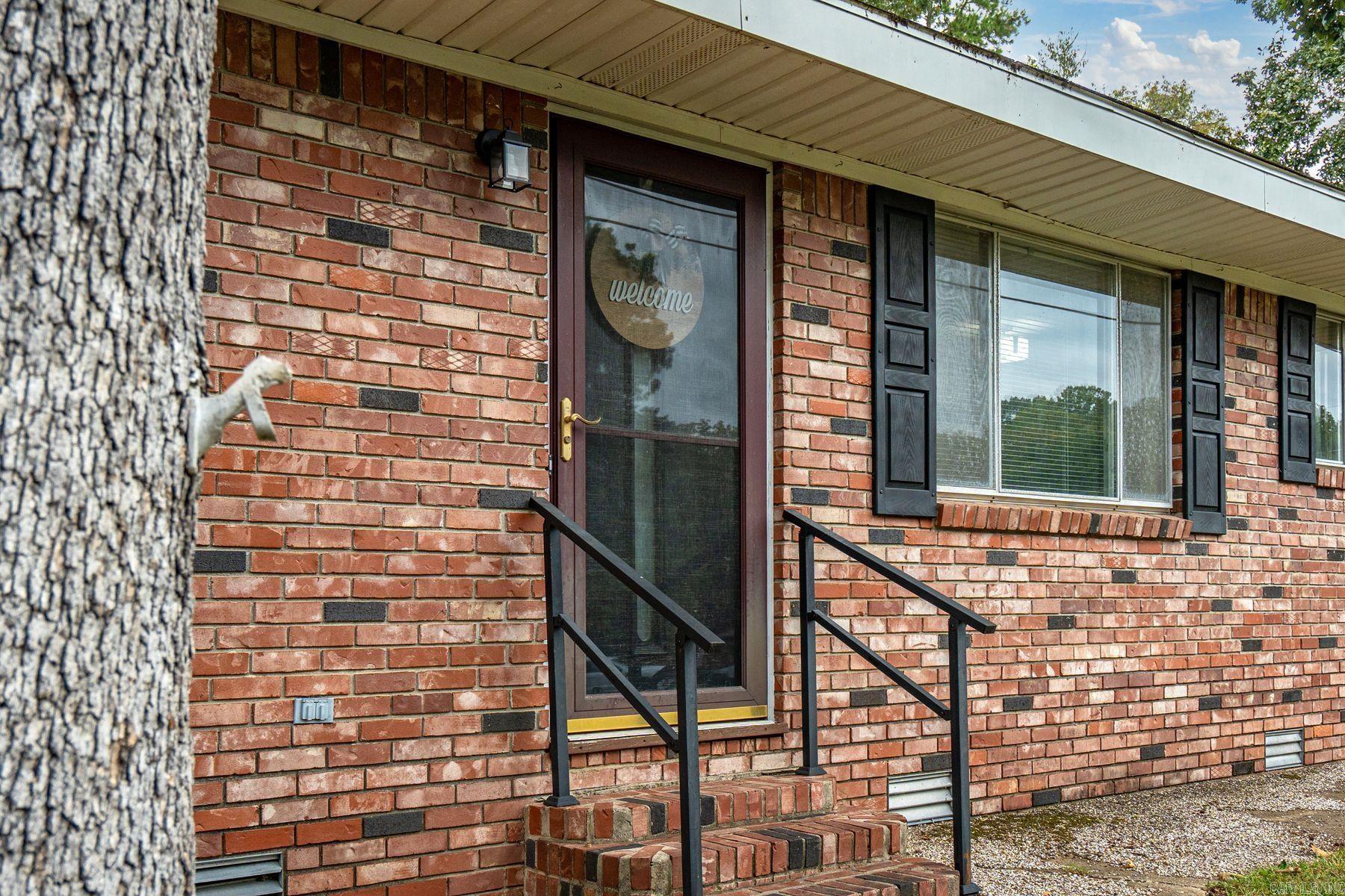 1704 Thornton Ferry Road