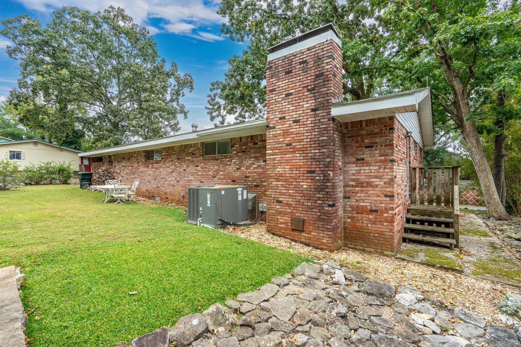 1704 Thornton Ferry Road