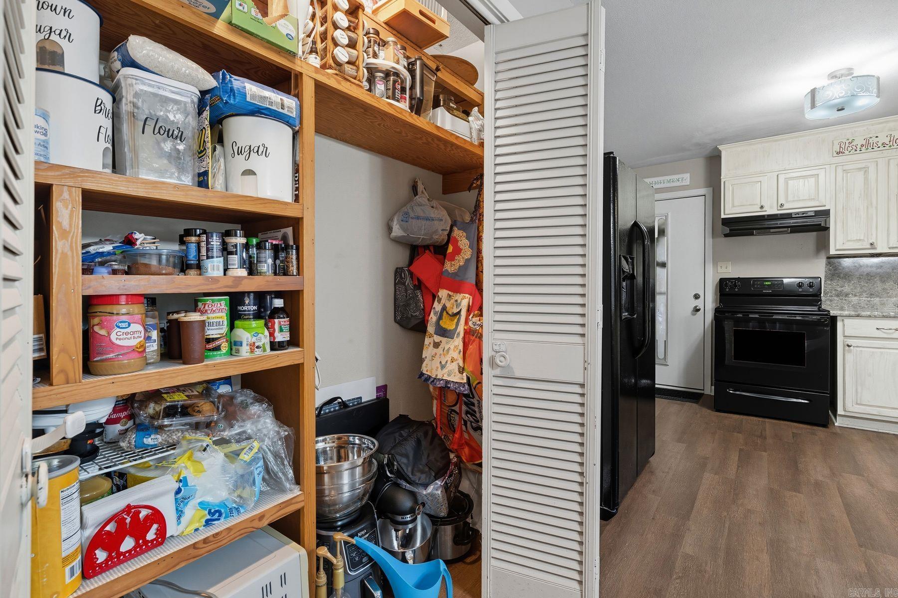 1704 Thornton Ferry Road