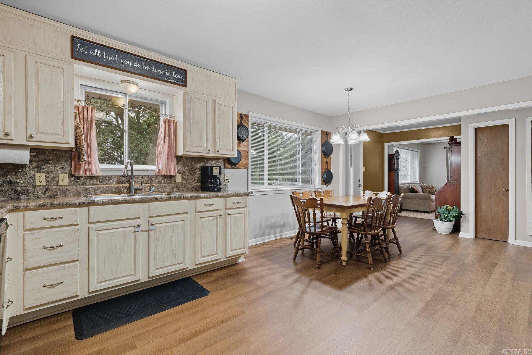 1704 Thornton Ferry Road