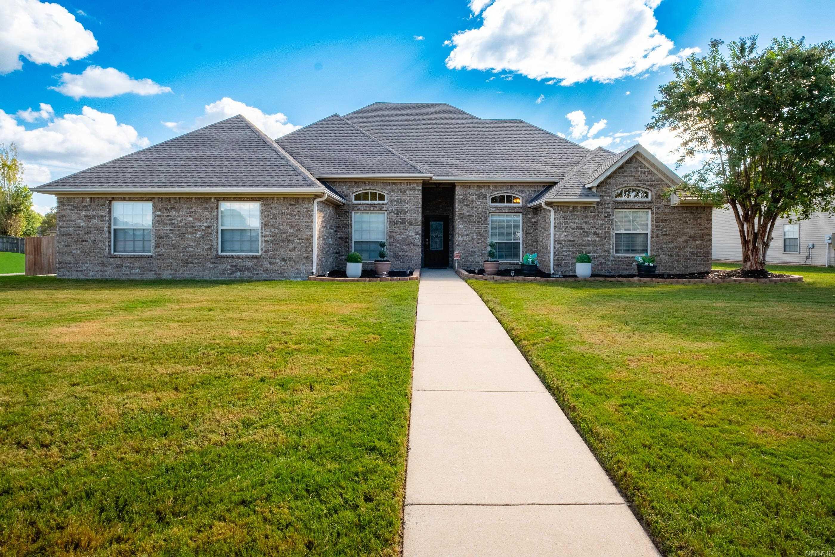 13616 Stonehenge Cove