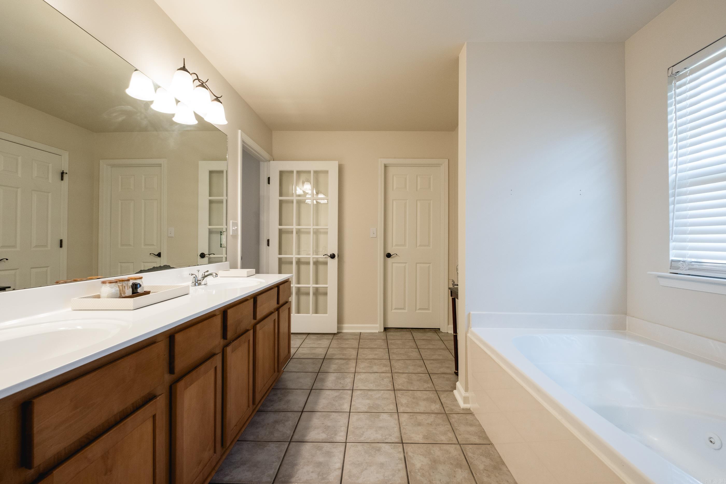 13616 Stonehenge Cove