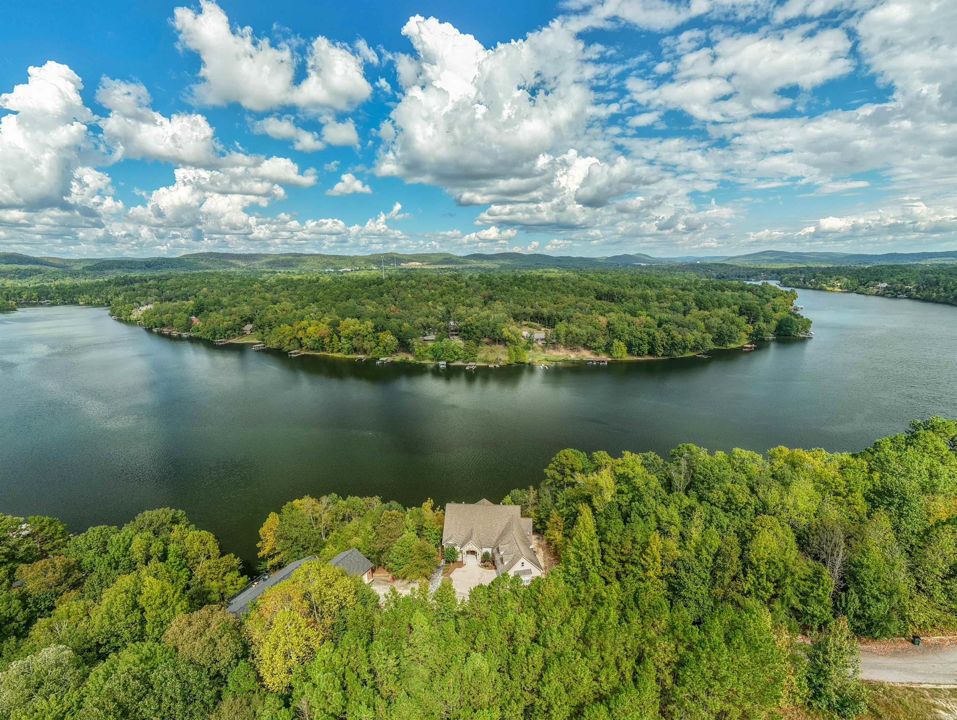 138 Waterfront Ct
