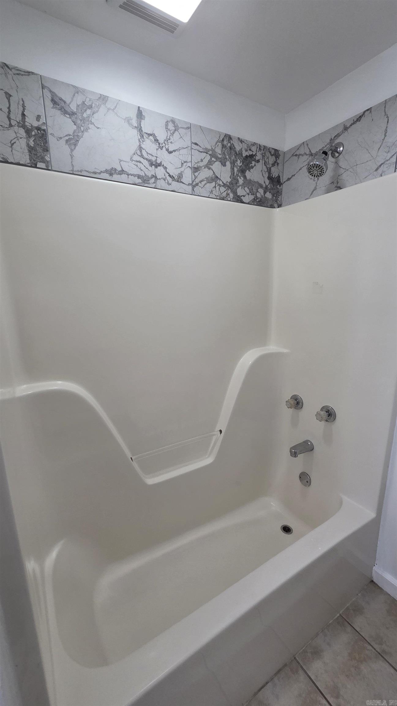 20 Forest Glades Cir