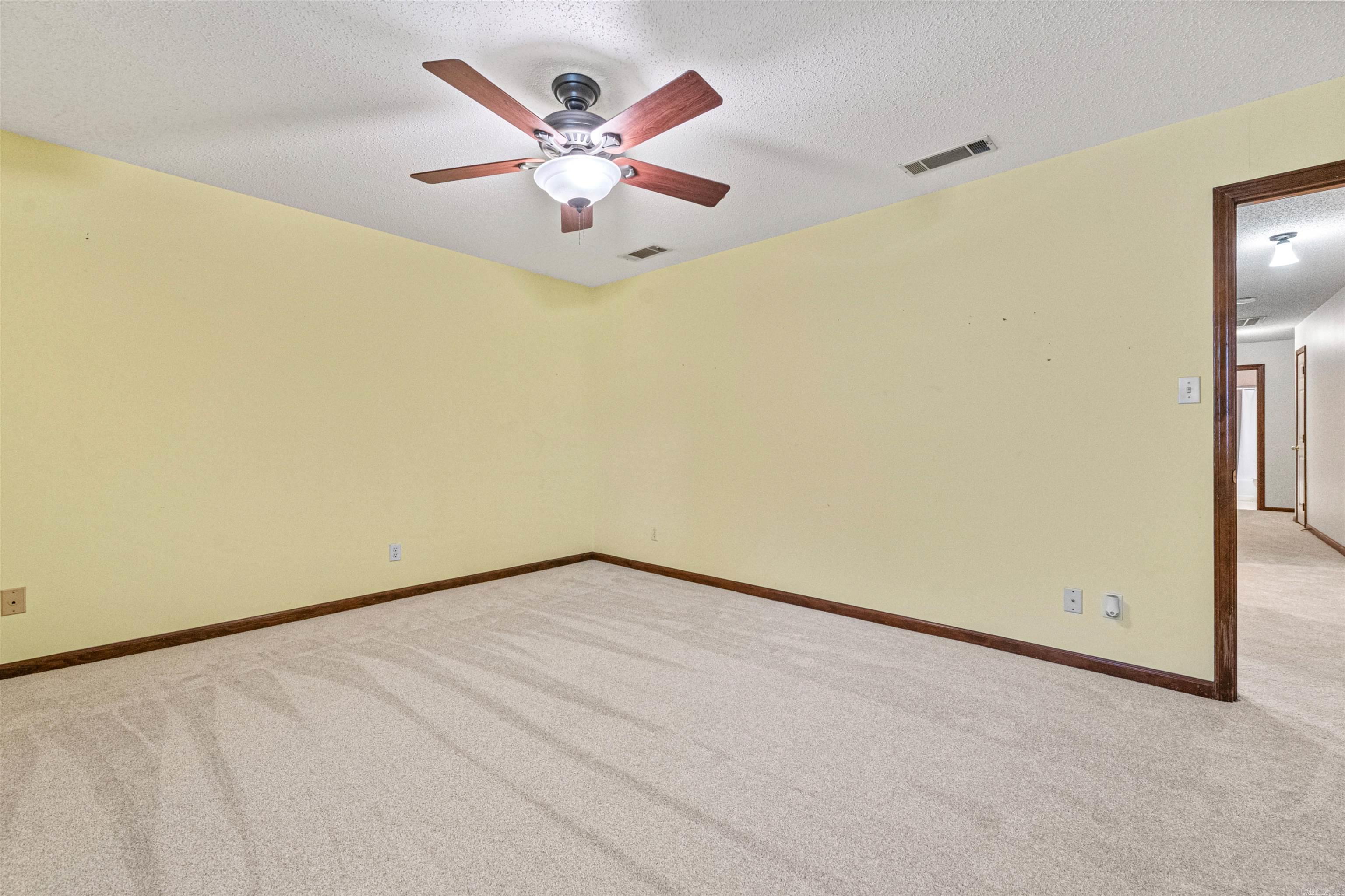 2100 Covington Drive