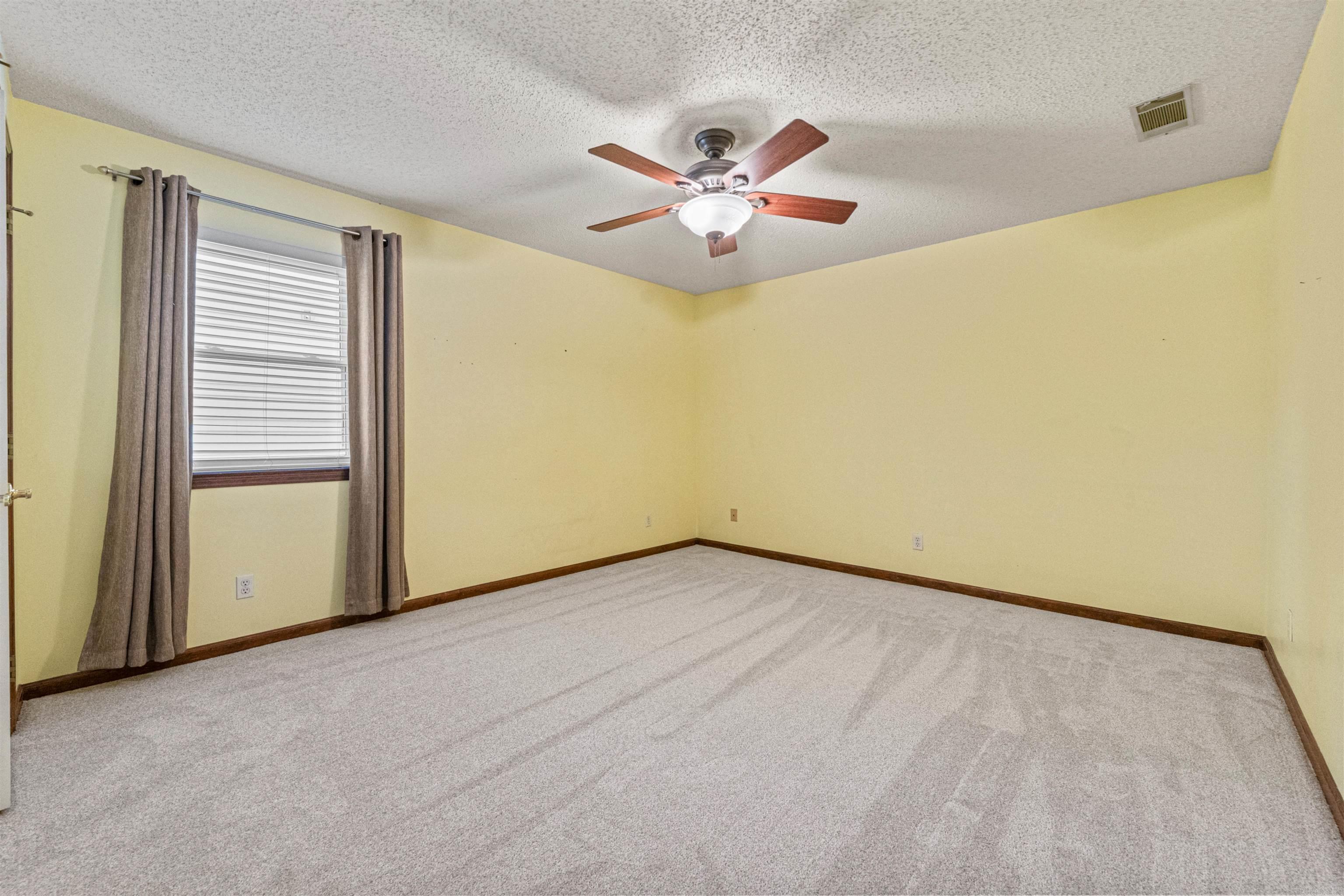 2100 Covington Drive