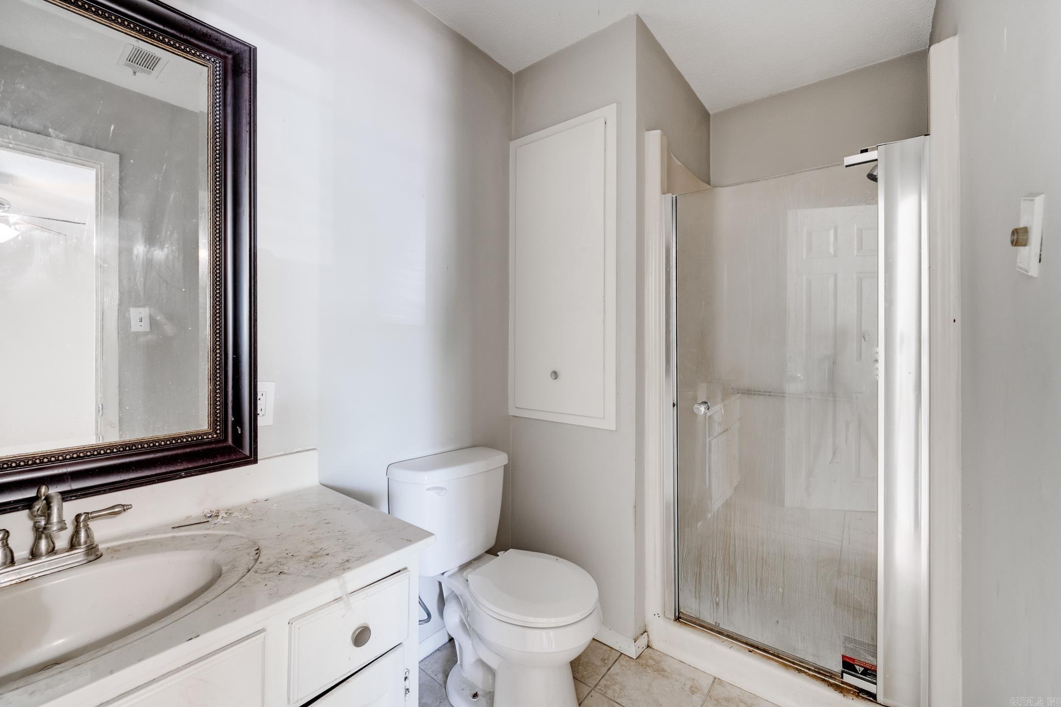 6312 Rolling Hills Dr