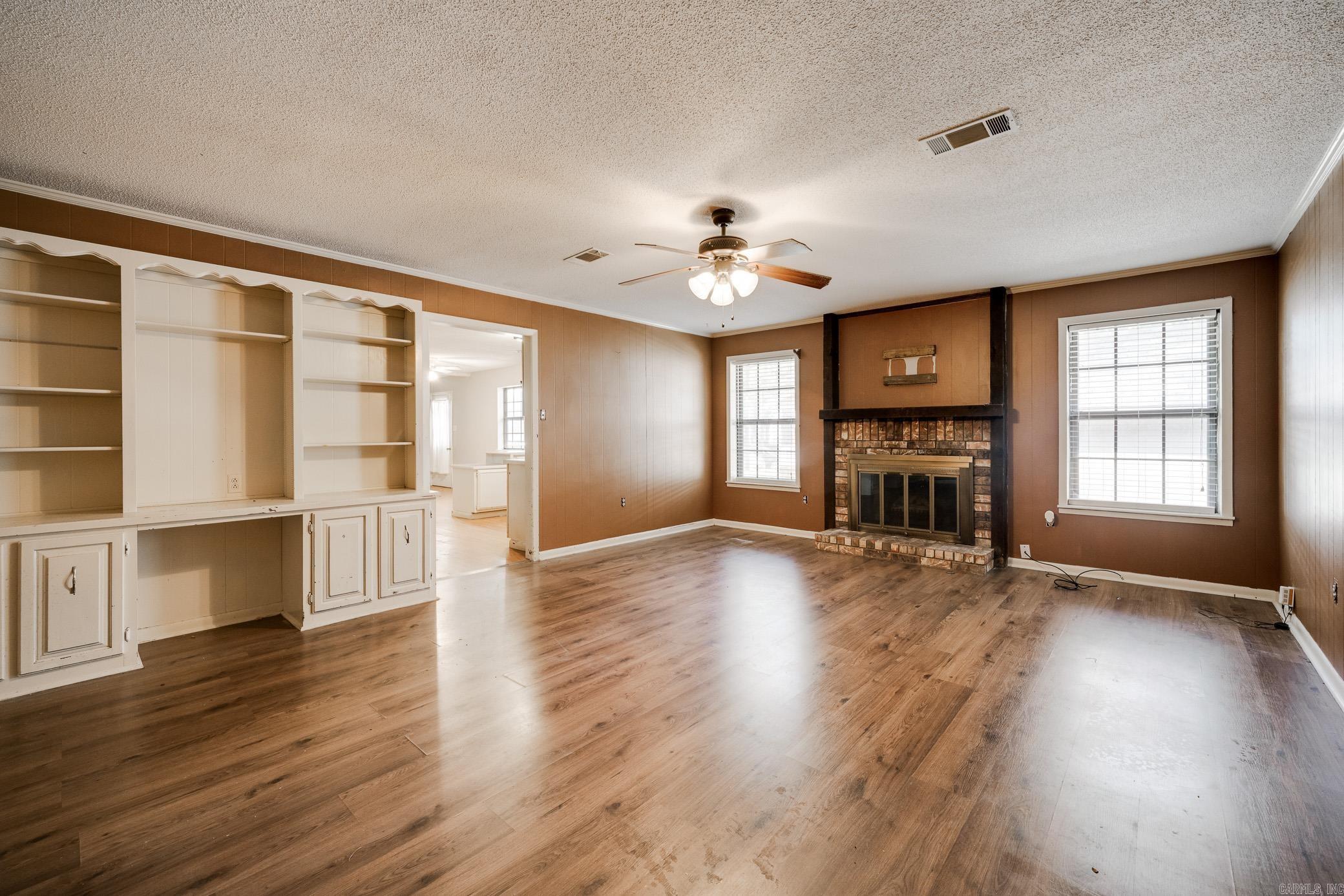 6312 Rolling Hills Dr