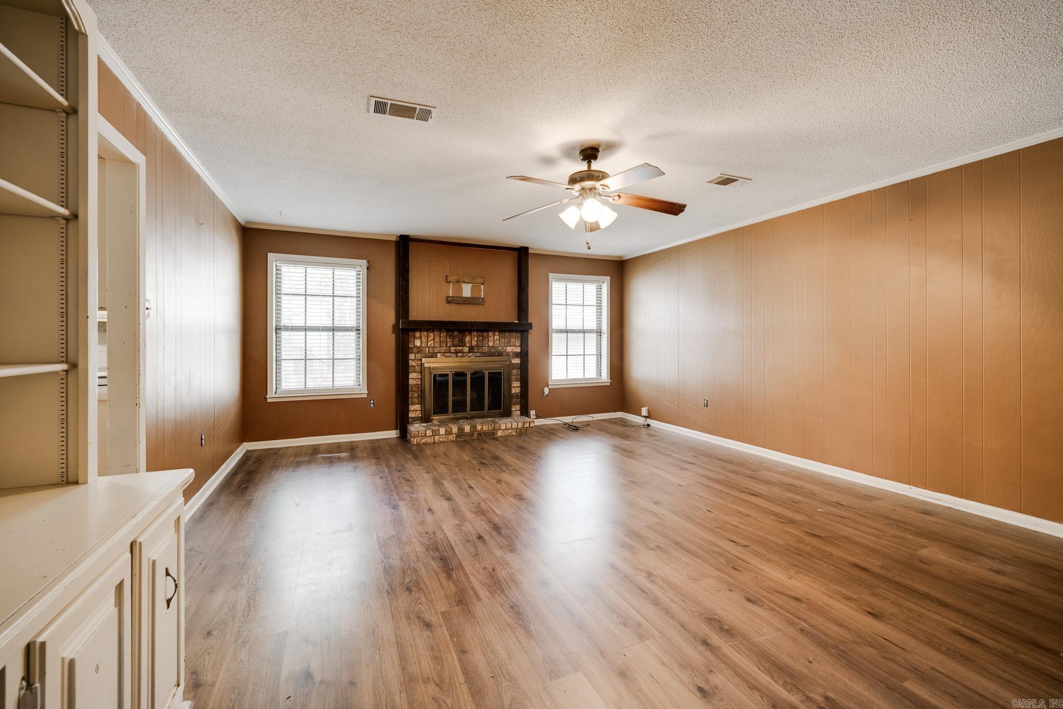 6312 Rolling Hills Dr