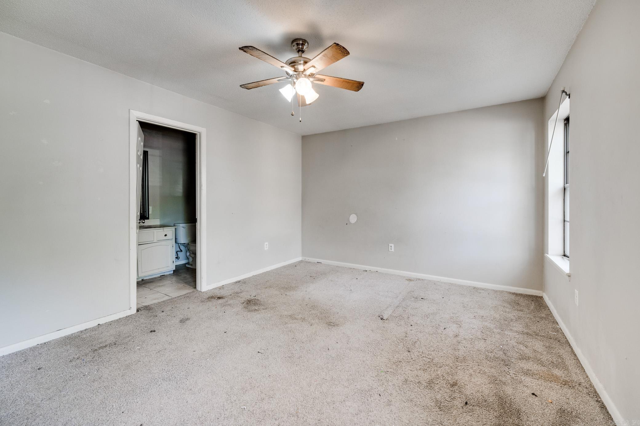 6312 Rolling Hills Dr