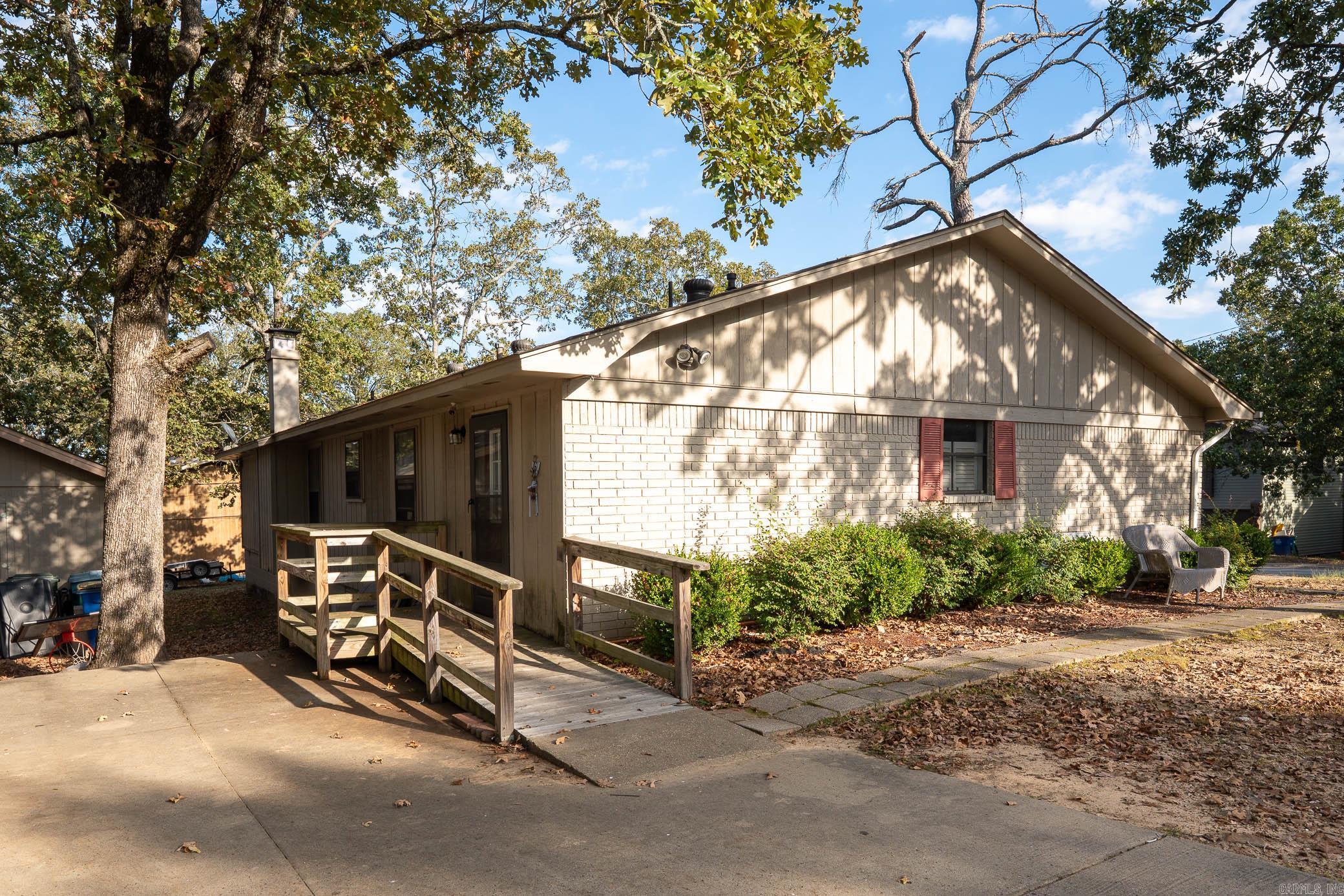 6312 Rolling Hills Dr