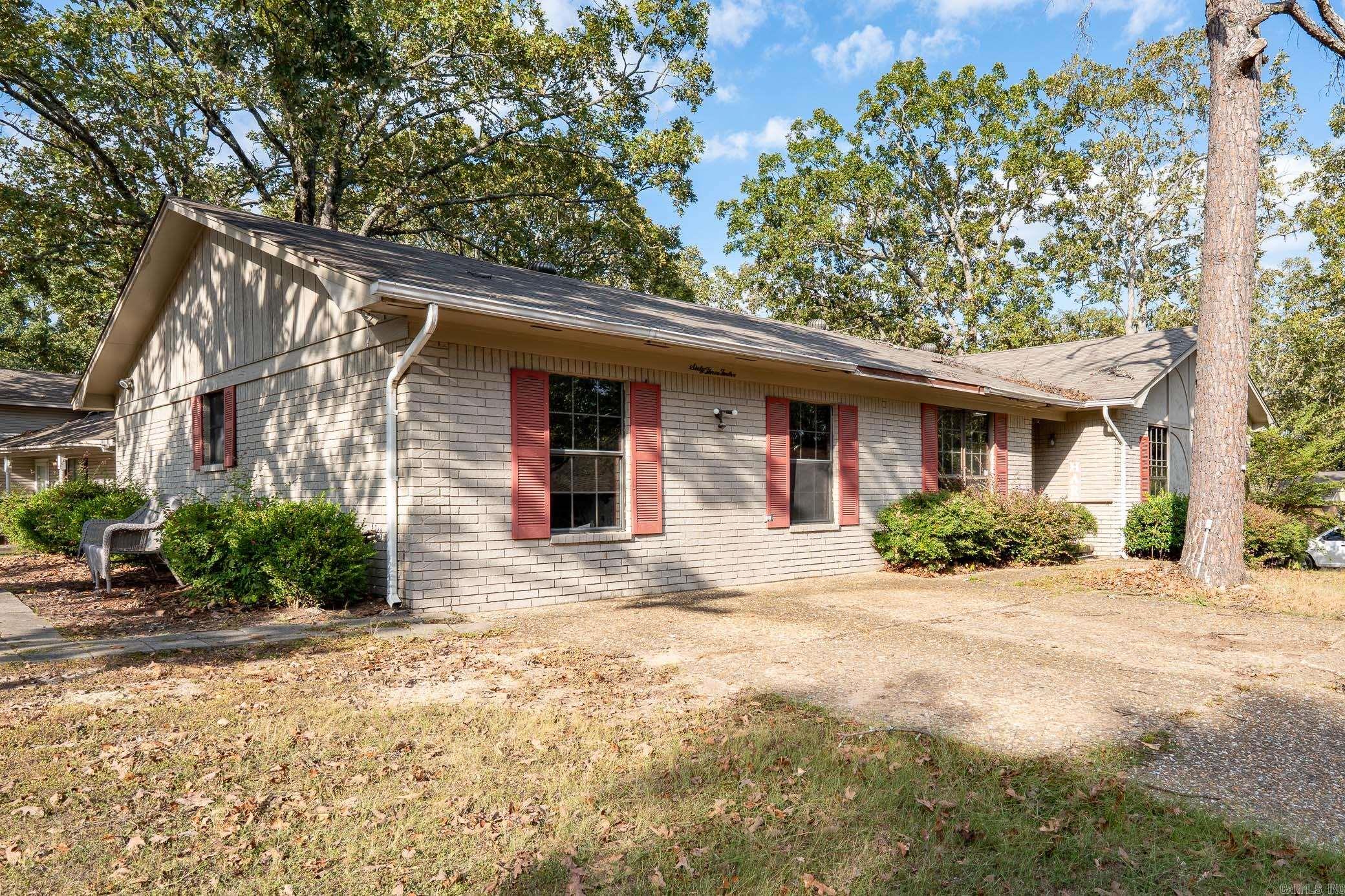 6312 Rolling Hills Dr