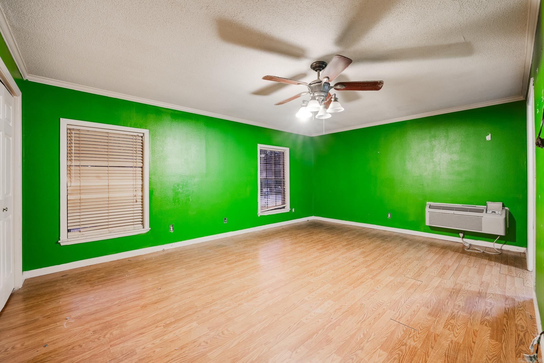 6312 Rolling Hills Dr