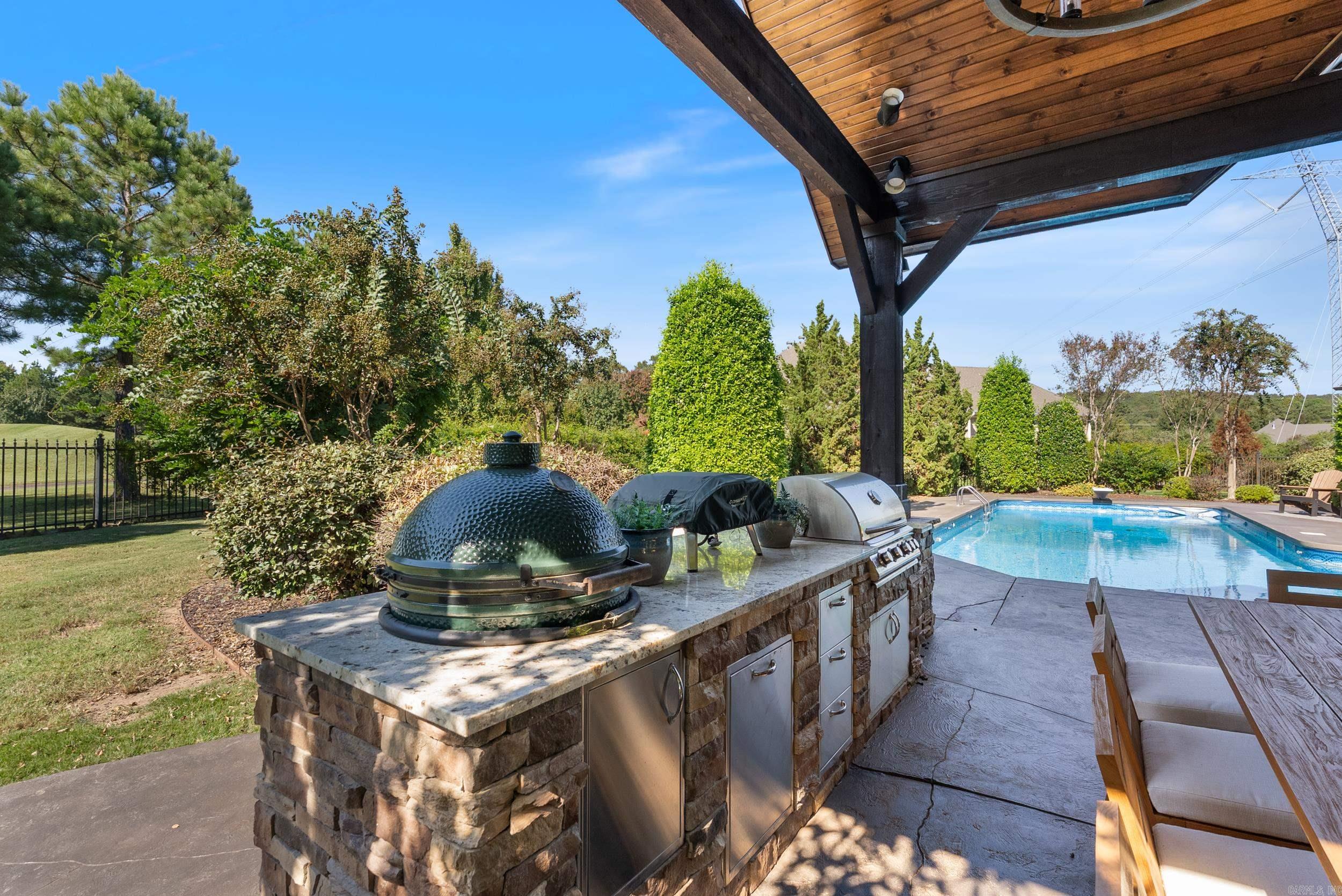 5050 Bay Hill Drive