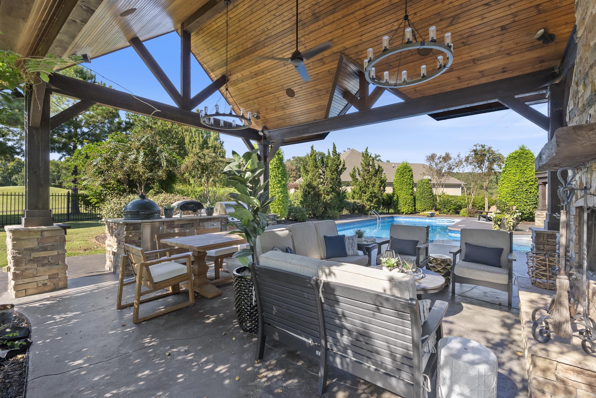 5050 Bay Hill Drive
