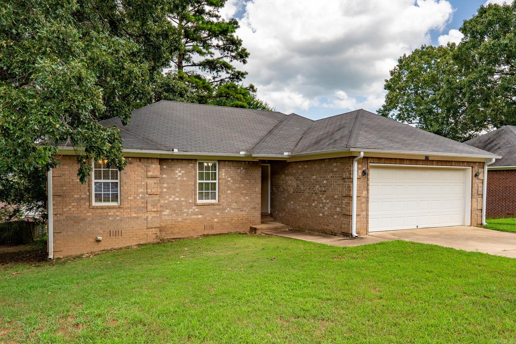 108 Weston Circle