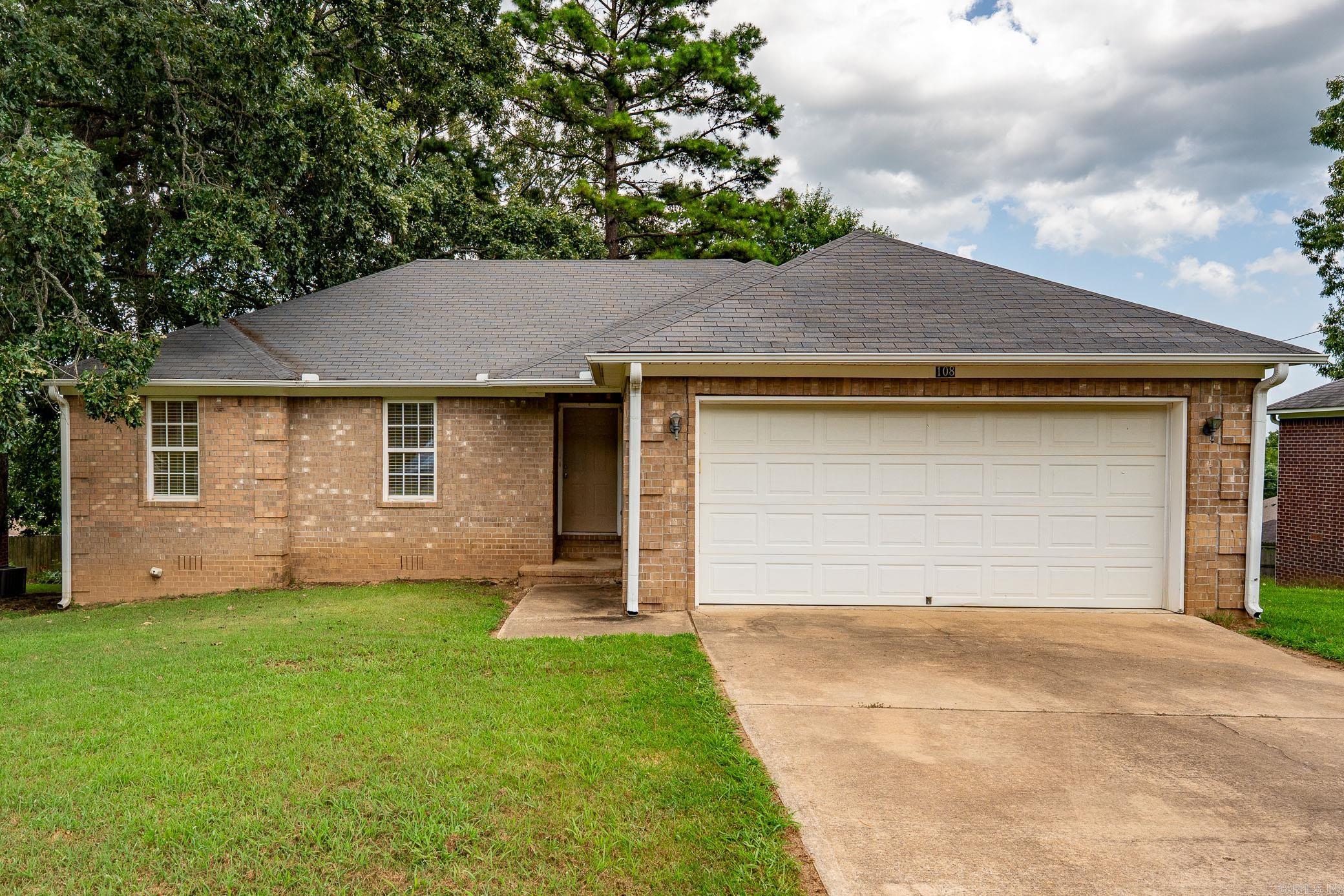 108 Weston Circle