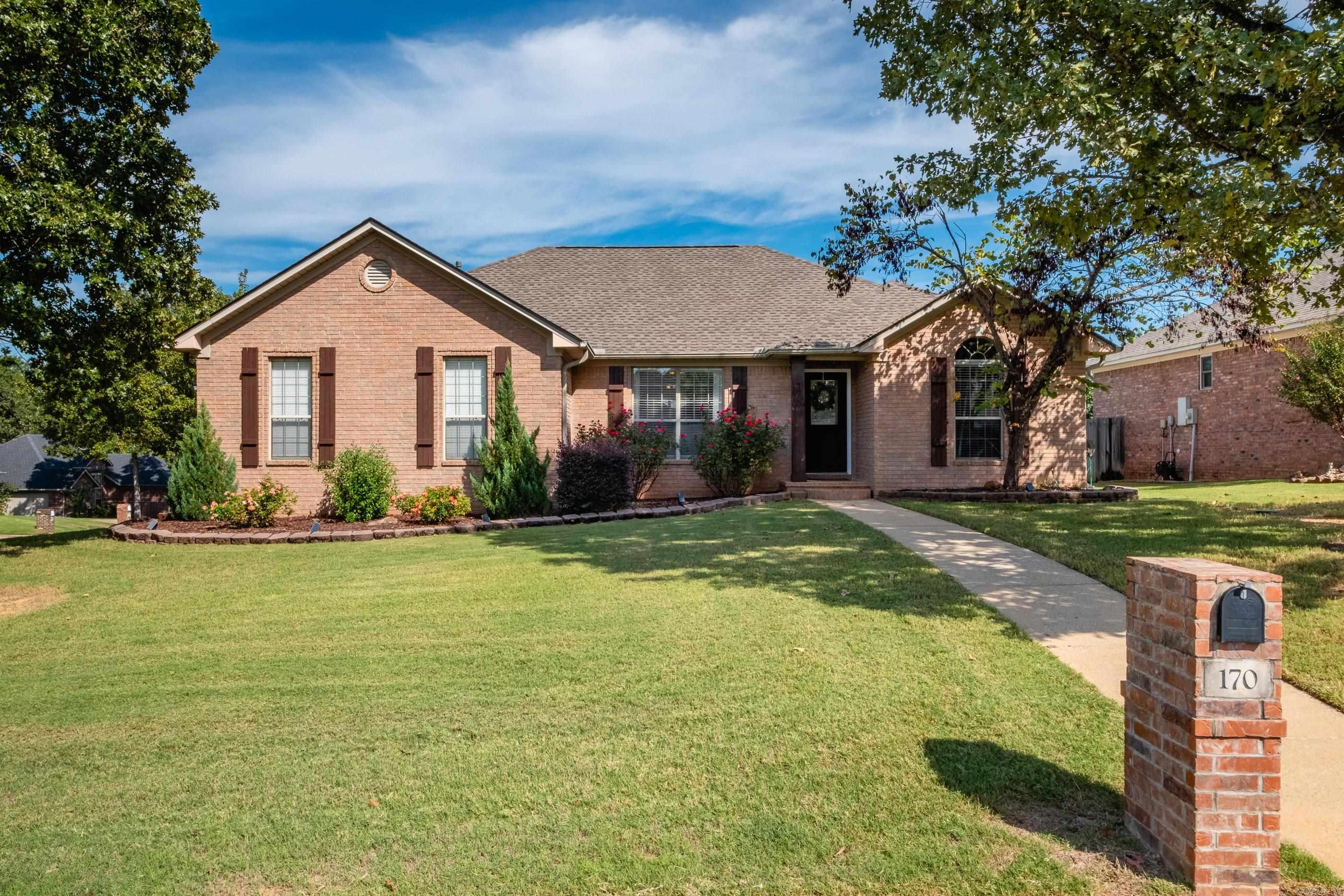170 Diamond Pointe Drive