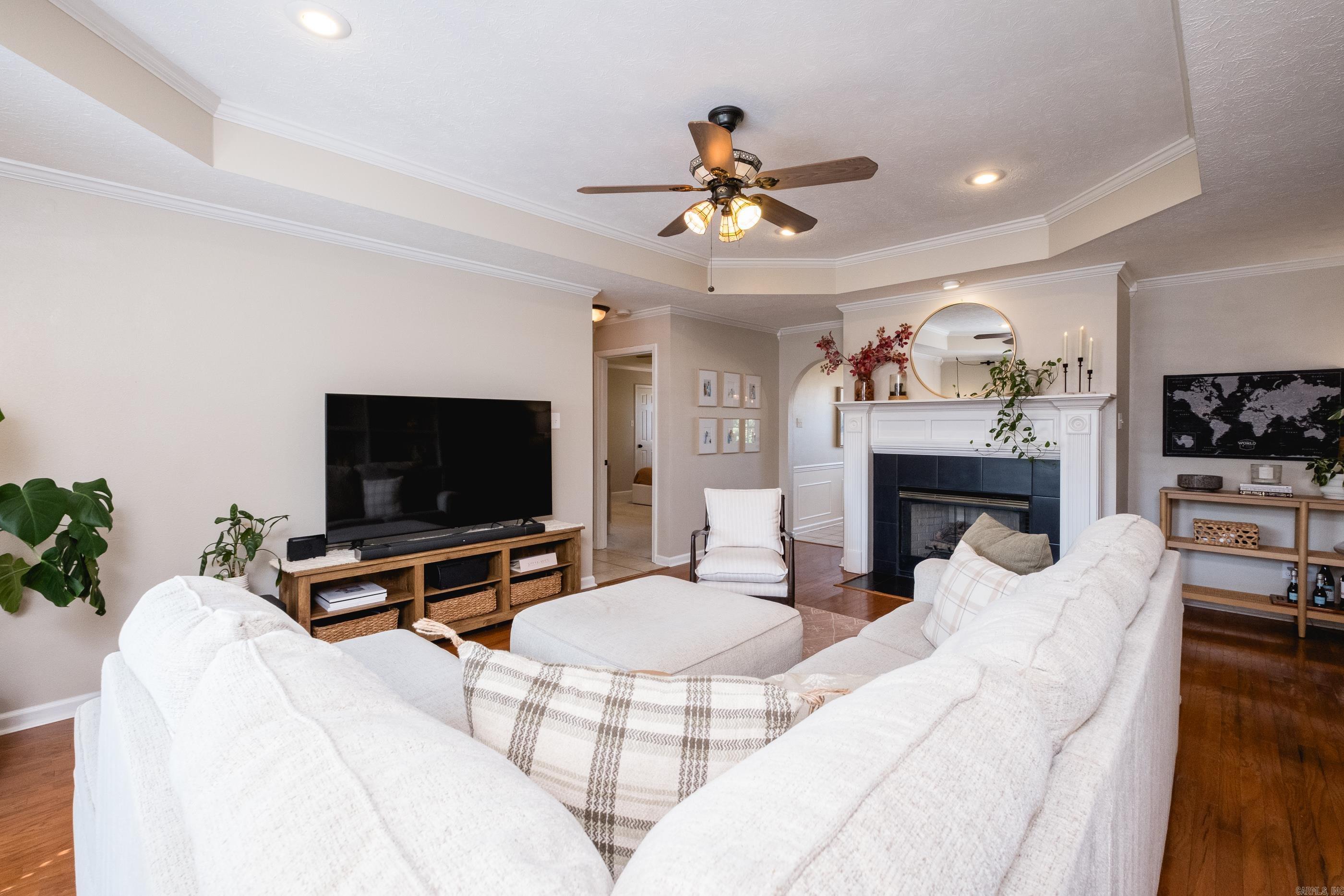 170 Diamond Pointe Drive