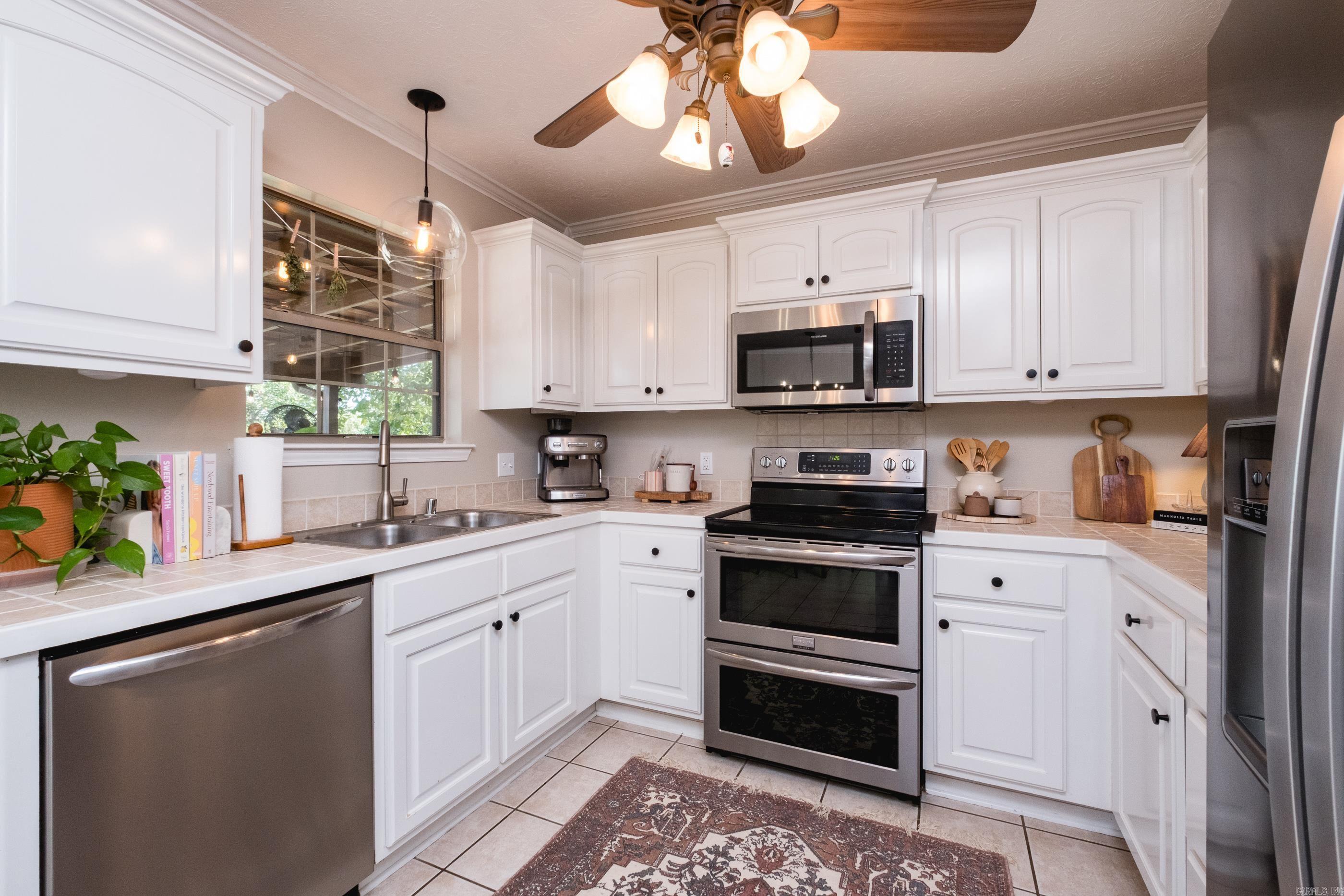 170 Diamond Pointe Drive