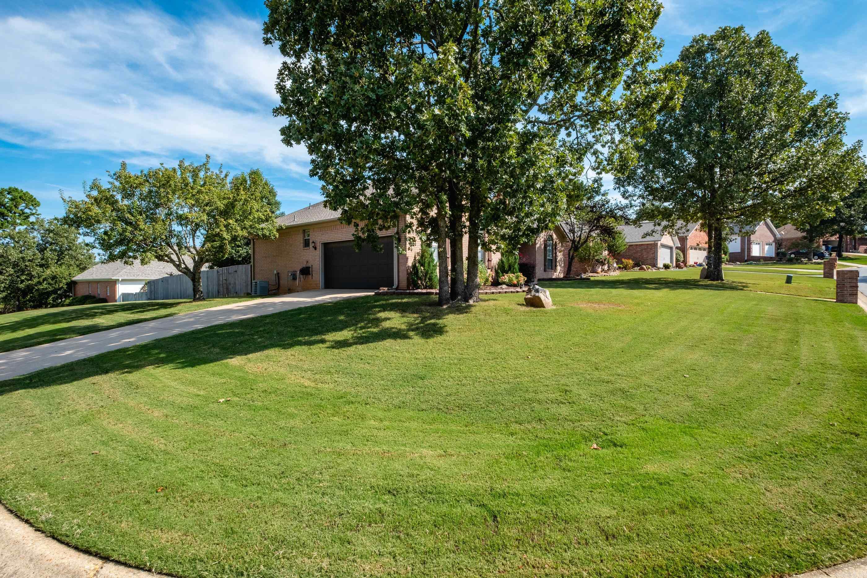 170 Diamond Pointe Drive