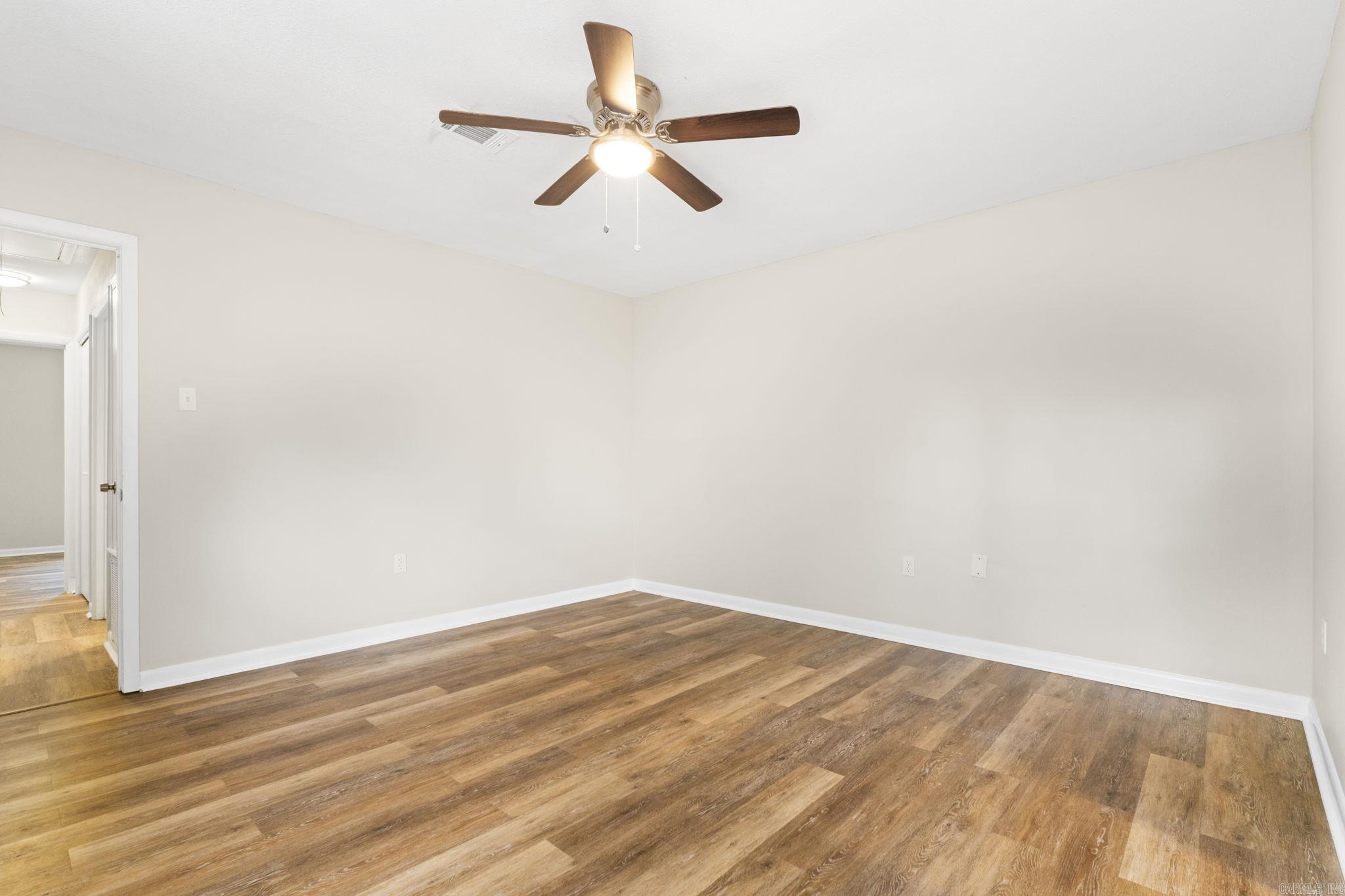 10 W Post Oak Drive