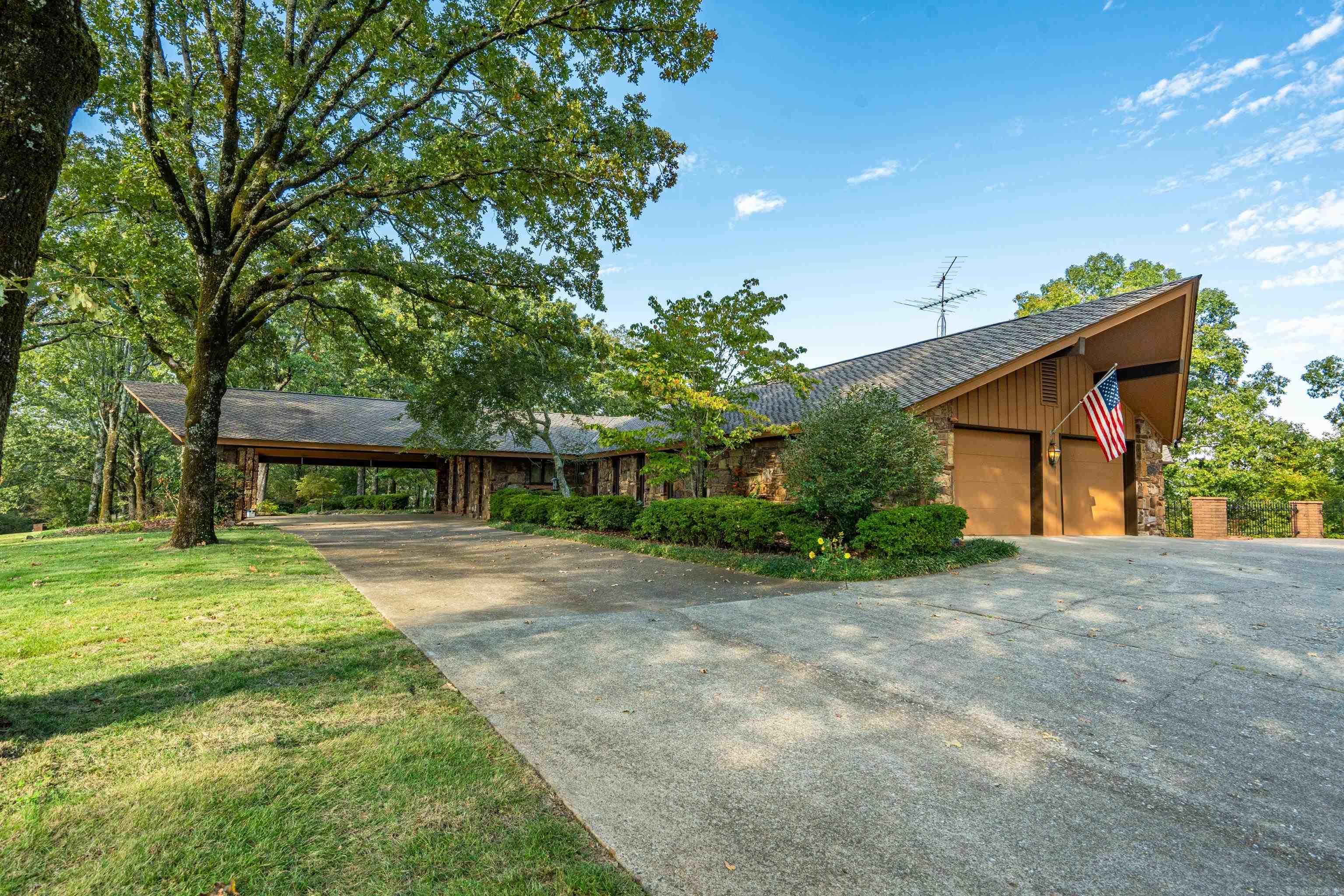 311 Whispering Hills Street