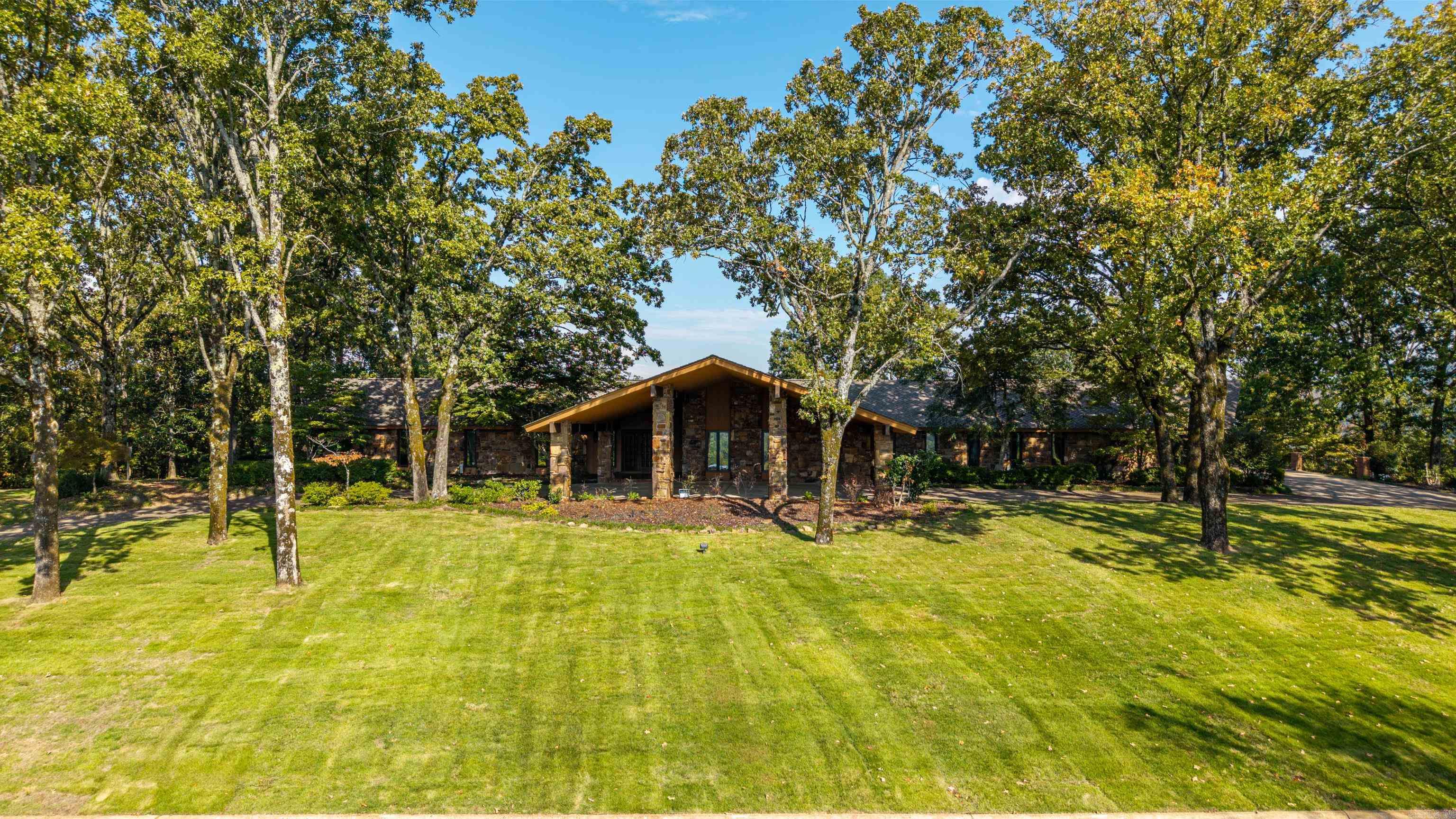 311 Whispering Hills Street