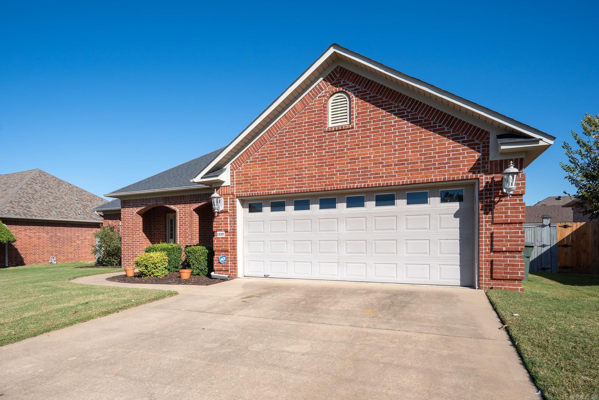 1330 Crosspoint Road