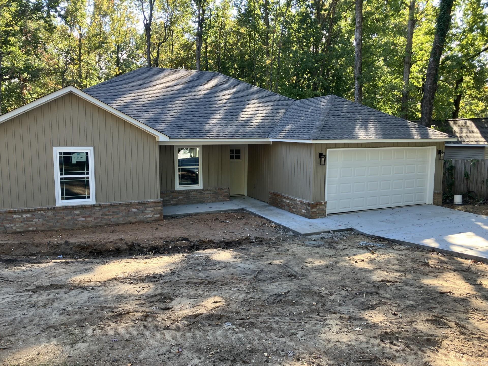 2409 Oakbrook Drive