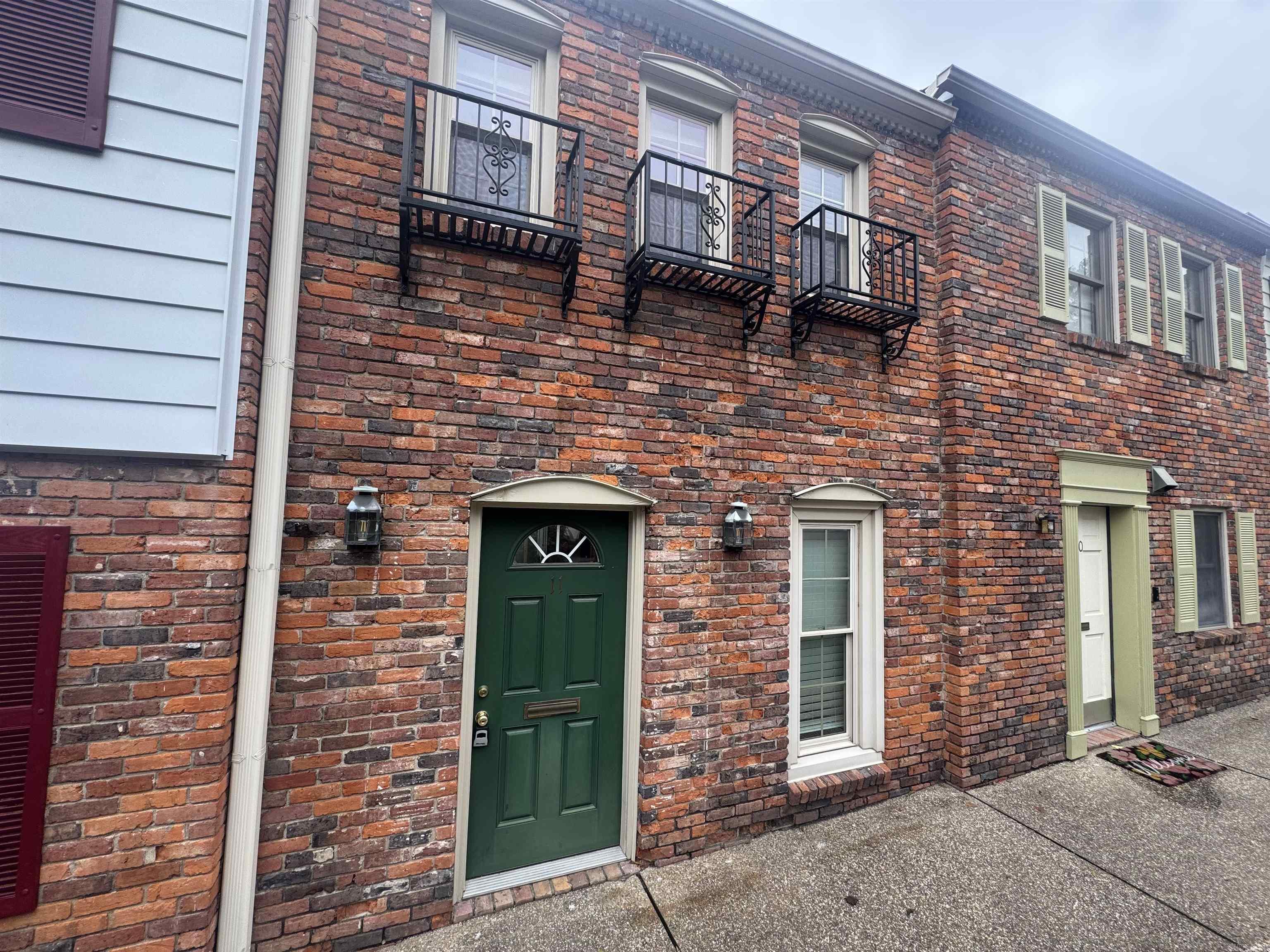 1824 N Hughes Street Unit: 11