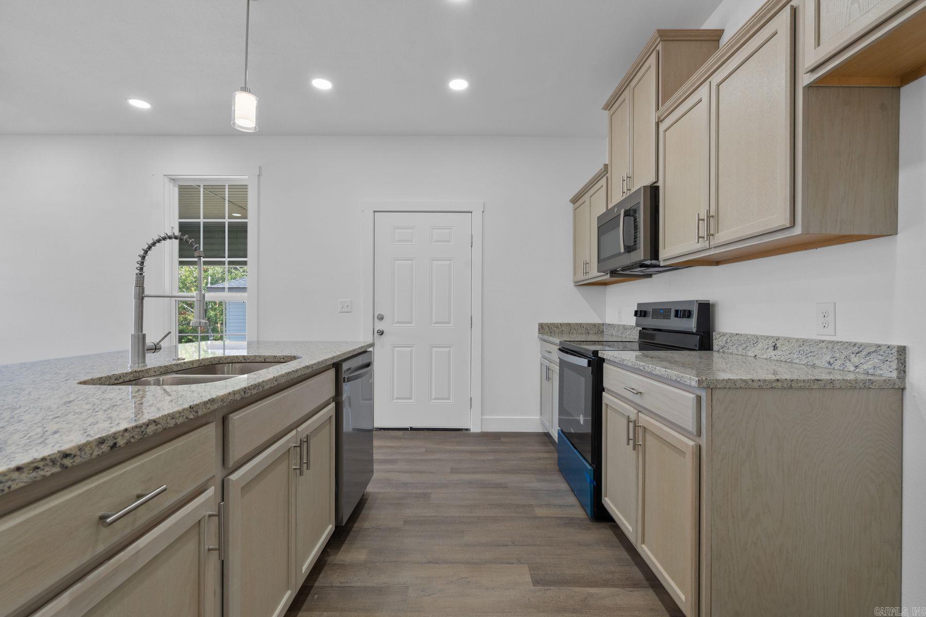 166 Woodridge Street