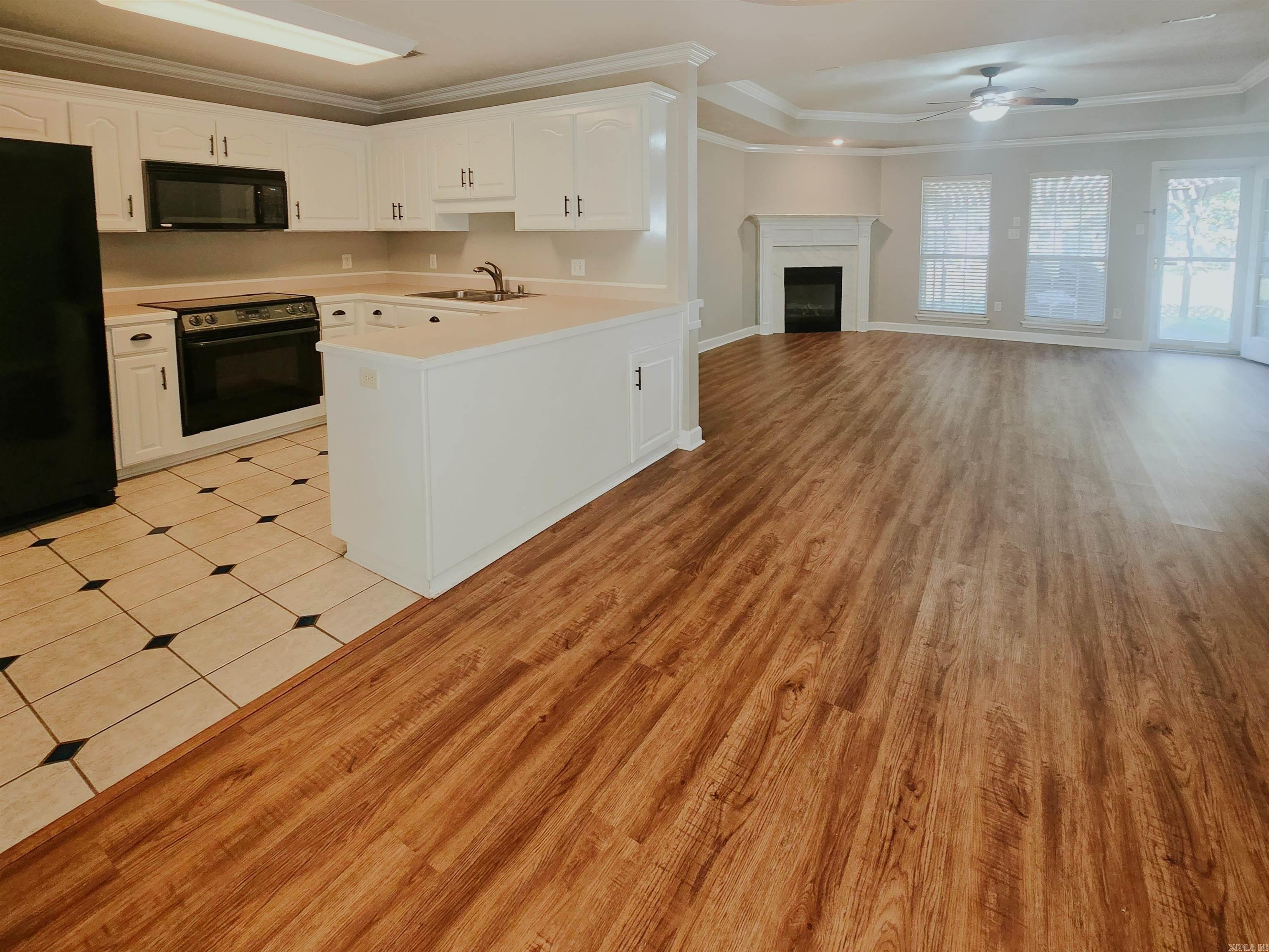 955 Woodard Drive